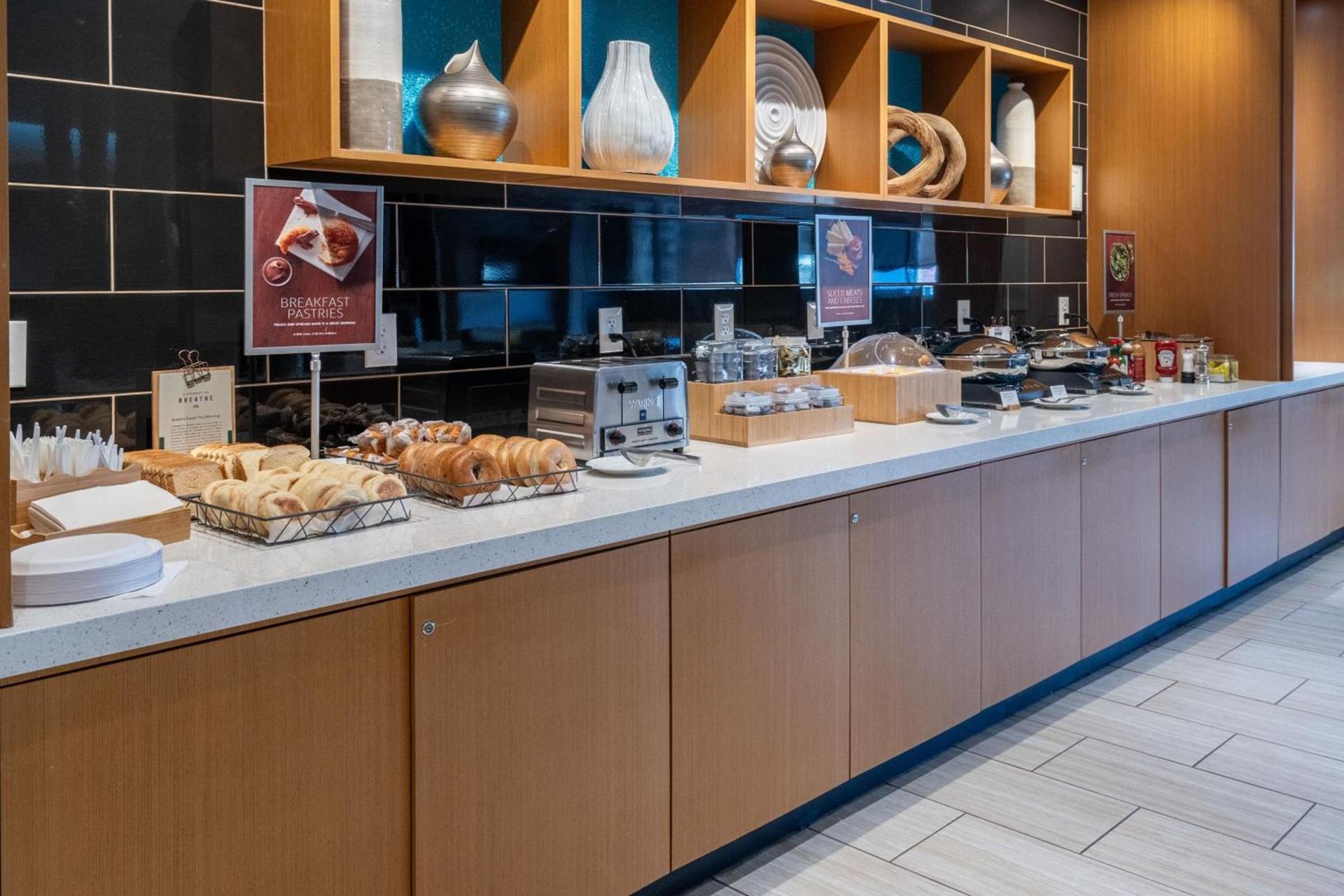 SpringHill Suites by Marriott Woodbridge photo 41