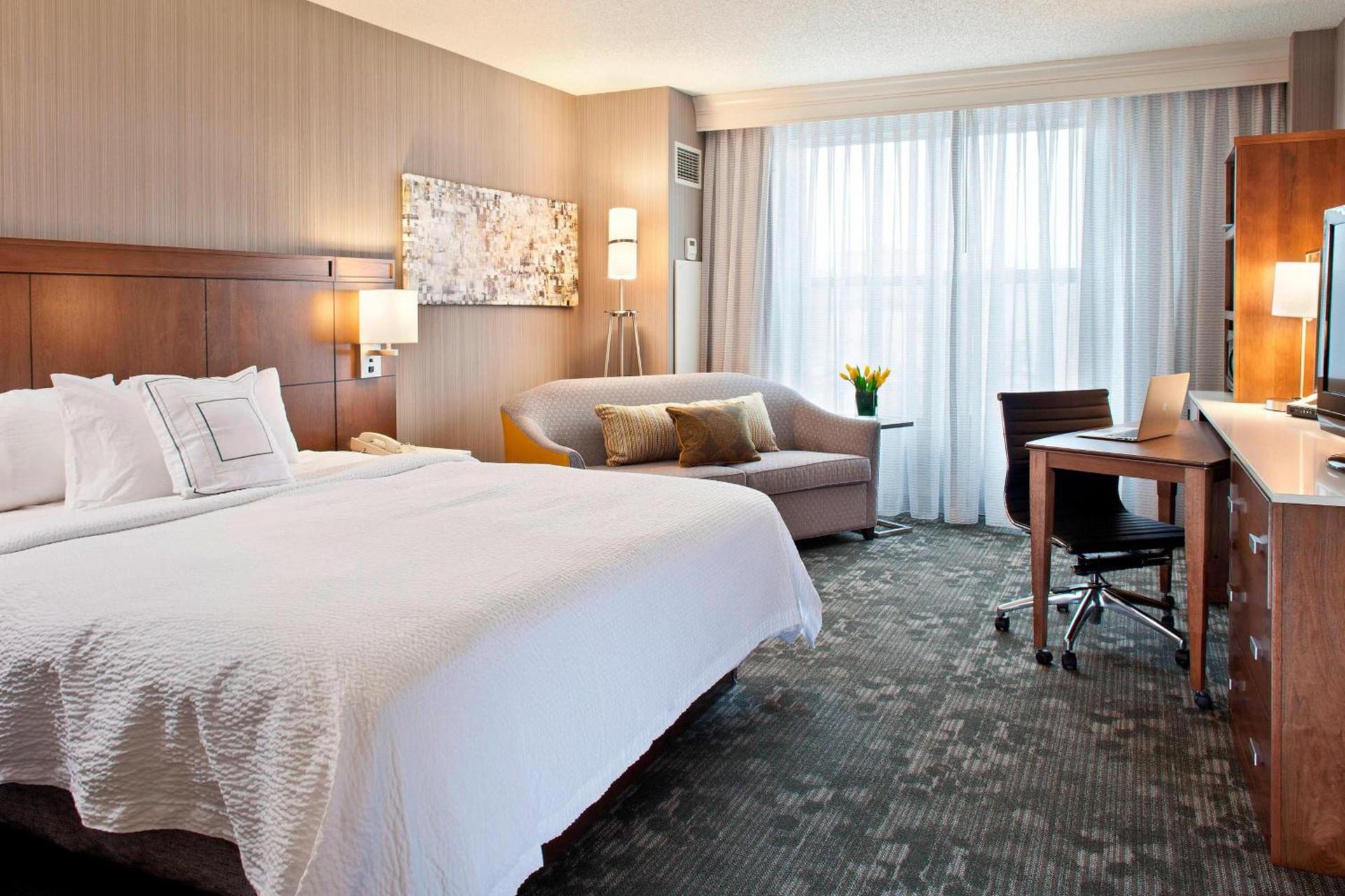 Courtyard by Marriott Pueblo photo 6