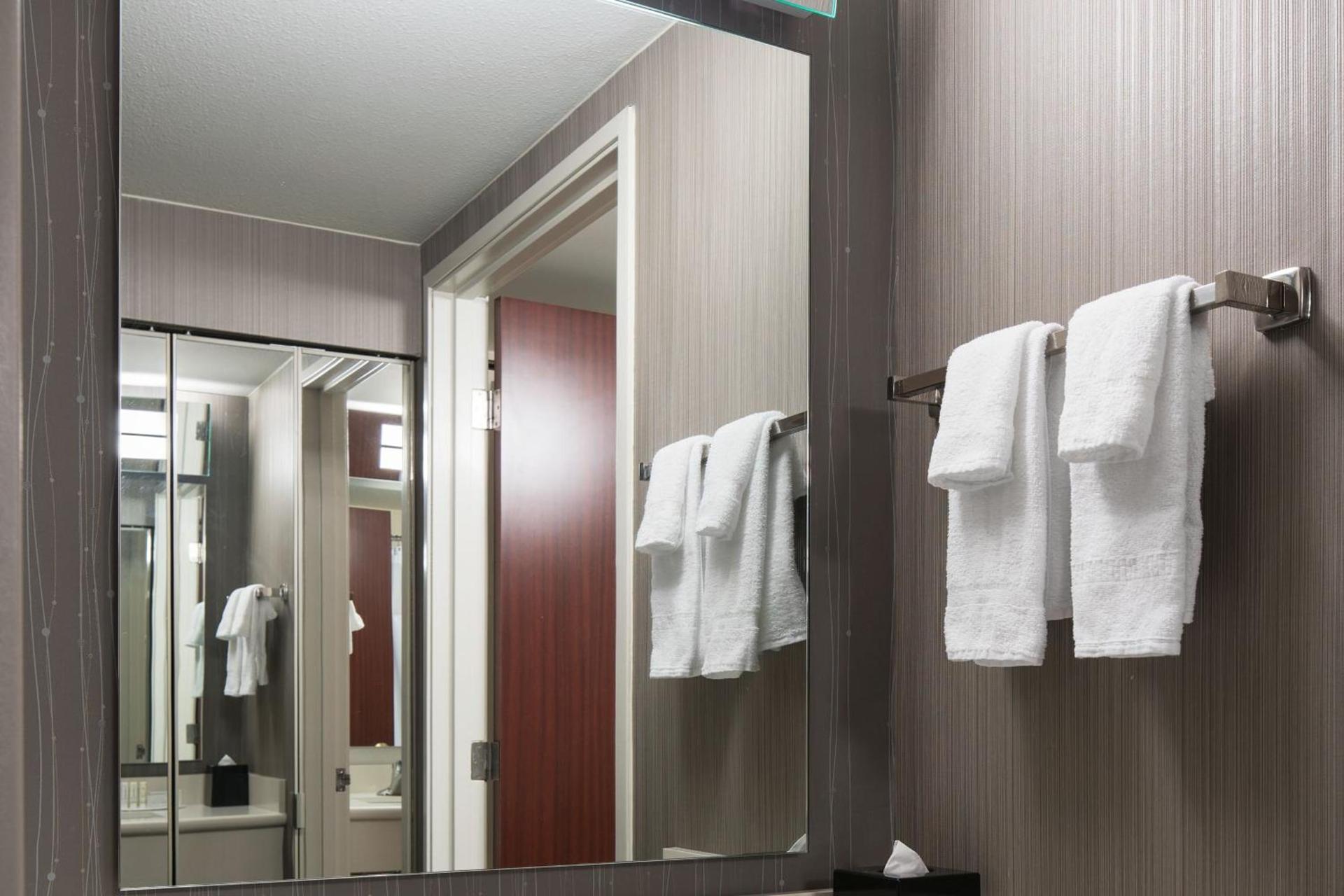 Courtyard by Marriott Seattle Federal Way photo 8