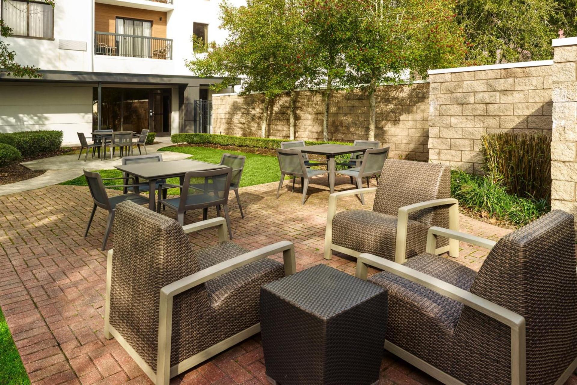 Courtyard by Marriott New Orleans Metairie photo 3