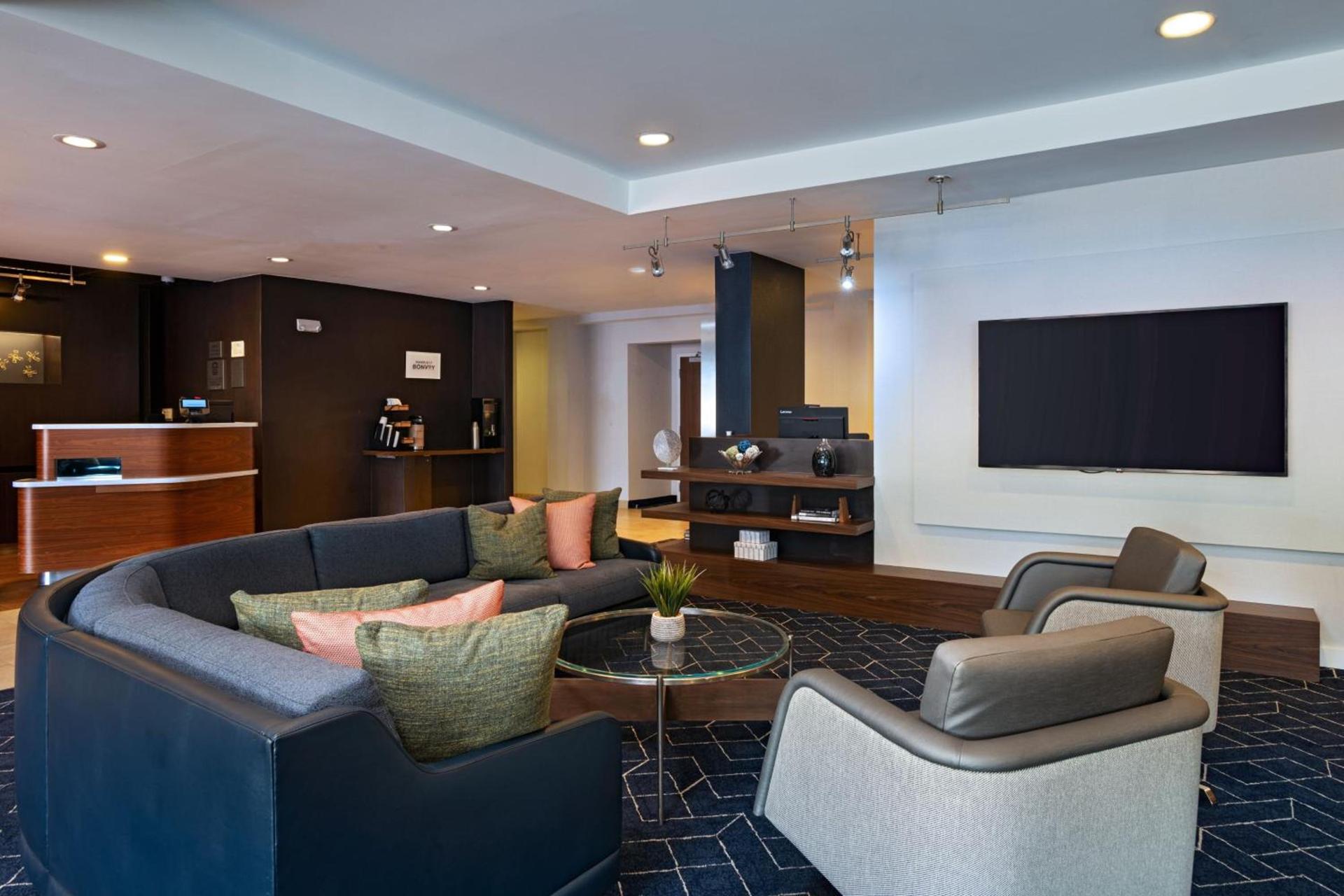 Courtyard by Marriott Austin The Domain Area photo 3