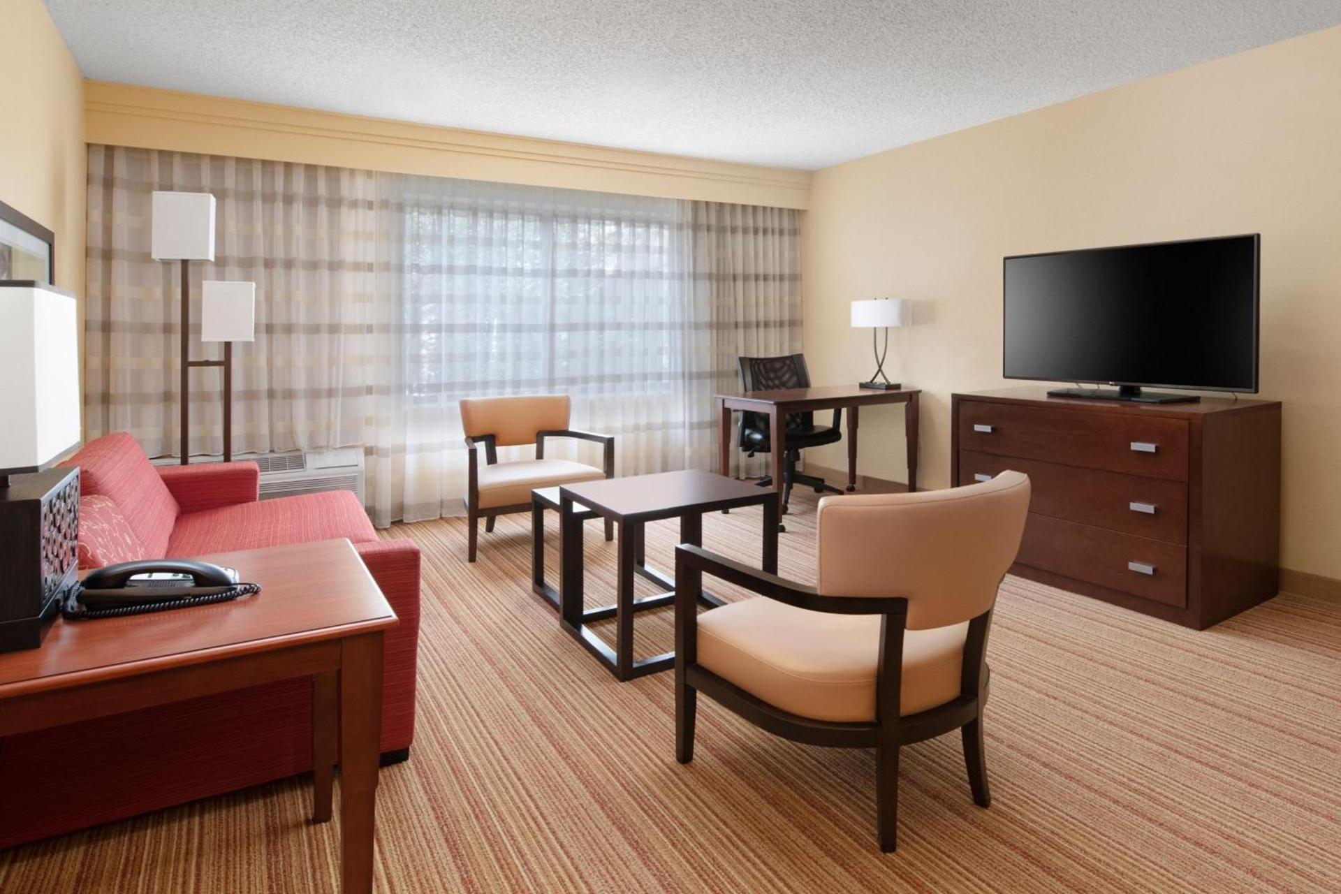 Courtyard by Marriott Dallas Plano in Legacy Park photo 15
