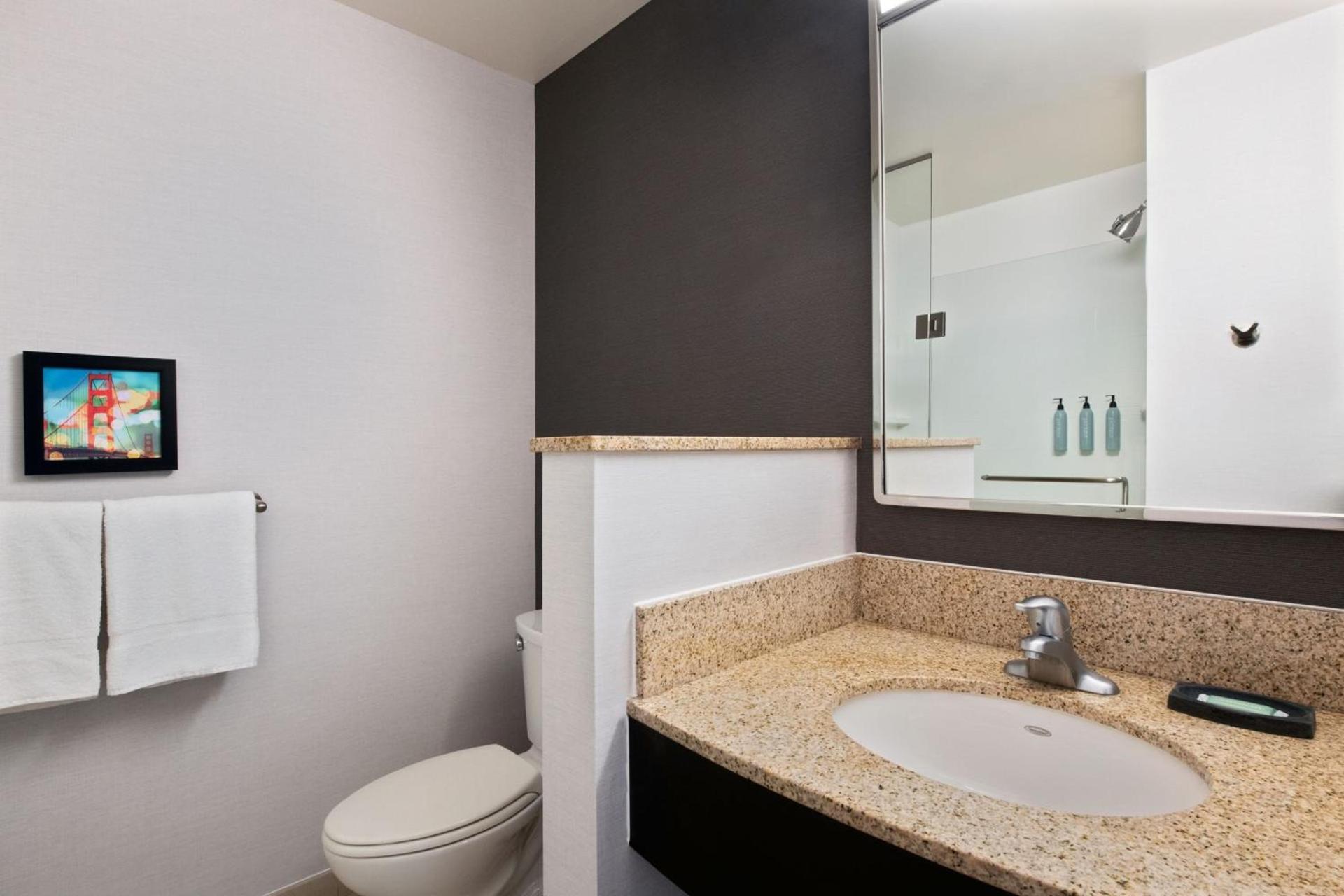 Courtyard by Marriott San Jose North/ Silicon Valley photo 33