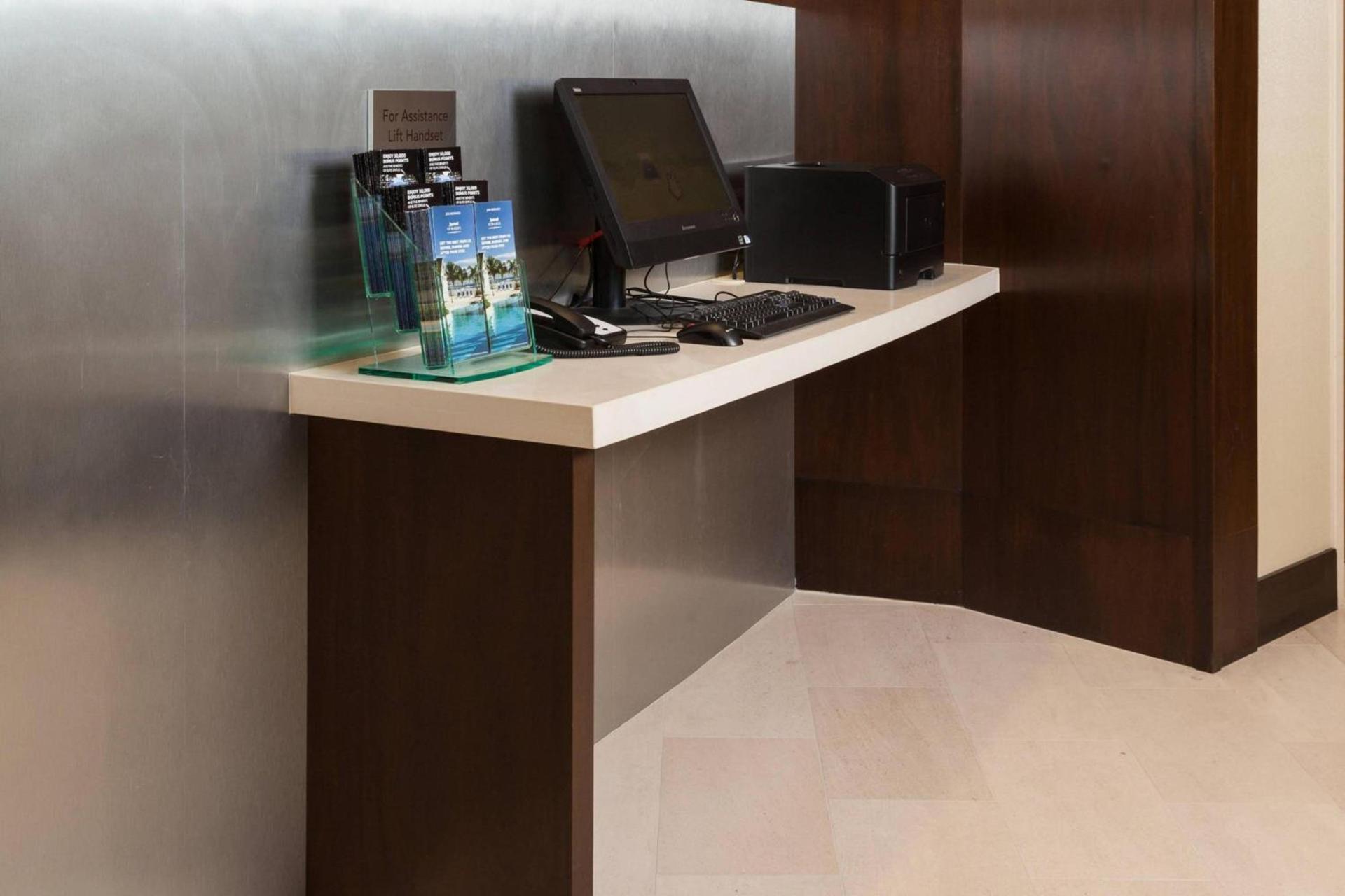 Courtyard by Marriott San Jose North/ Silicon Valley photo 37