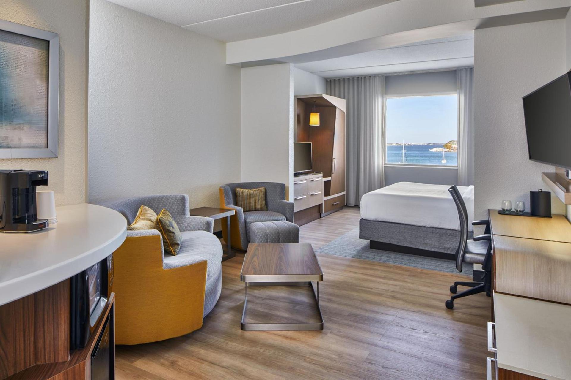 Courtyard by Marriott St. Petersburg Clearwater/Madeira Beach photo 26