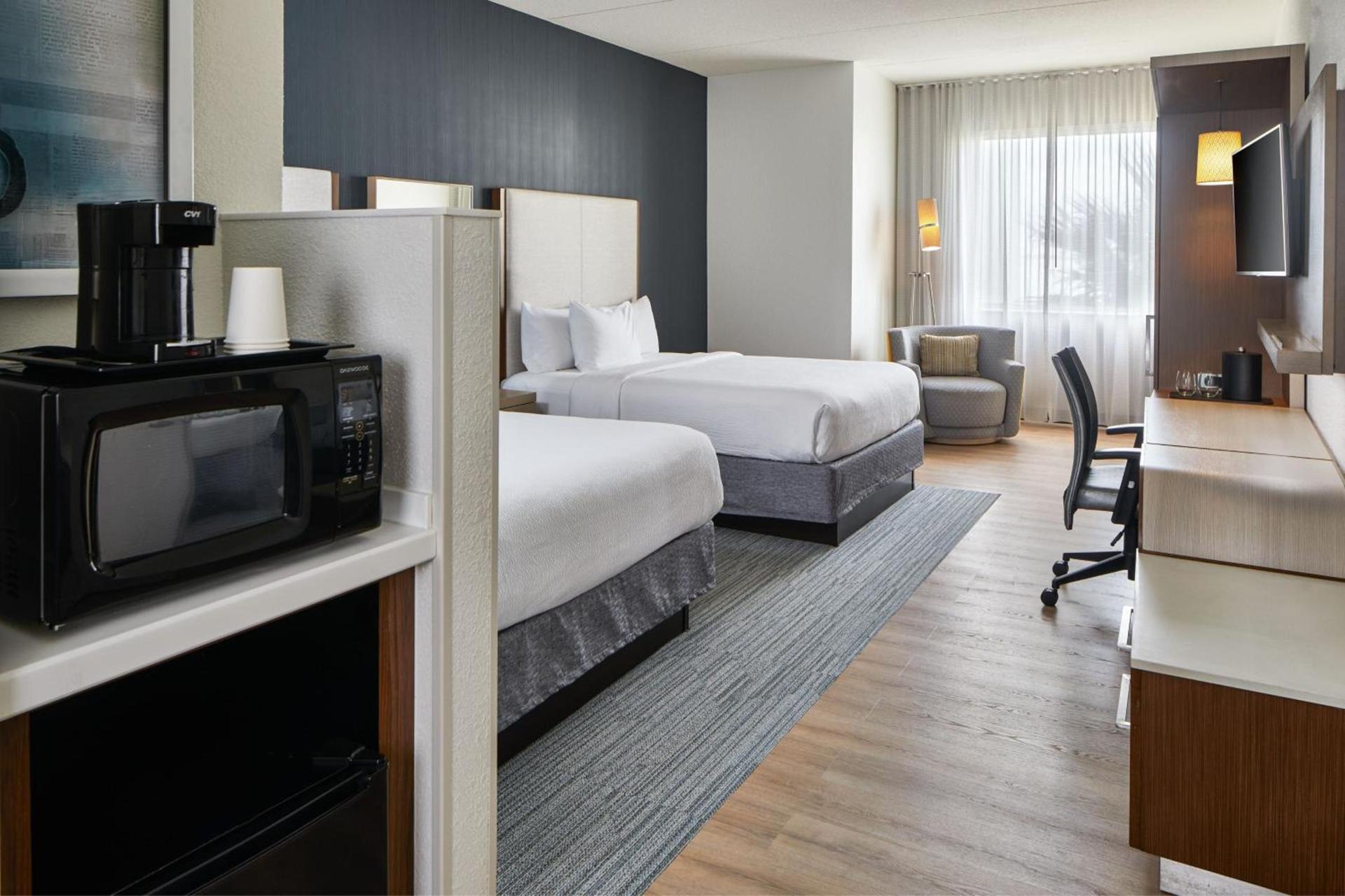 Courtyard by Marriott St. Petersburg Clearwater/Madeira Beach photo 30