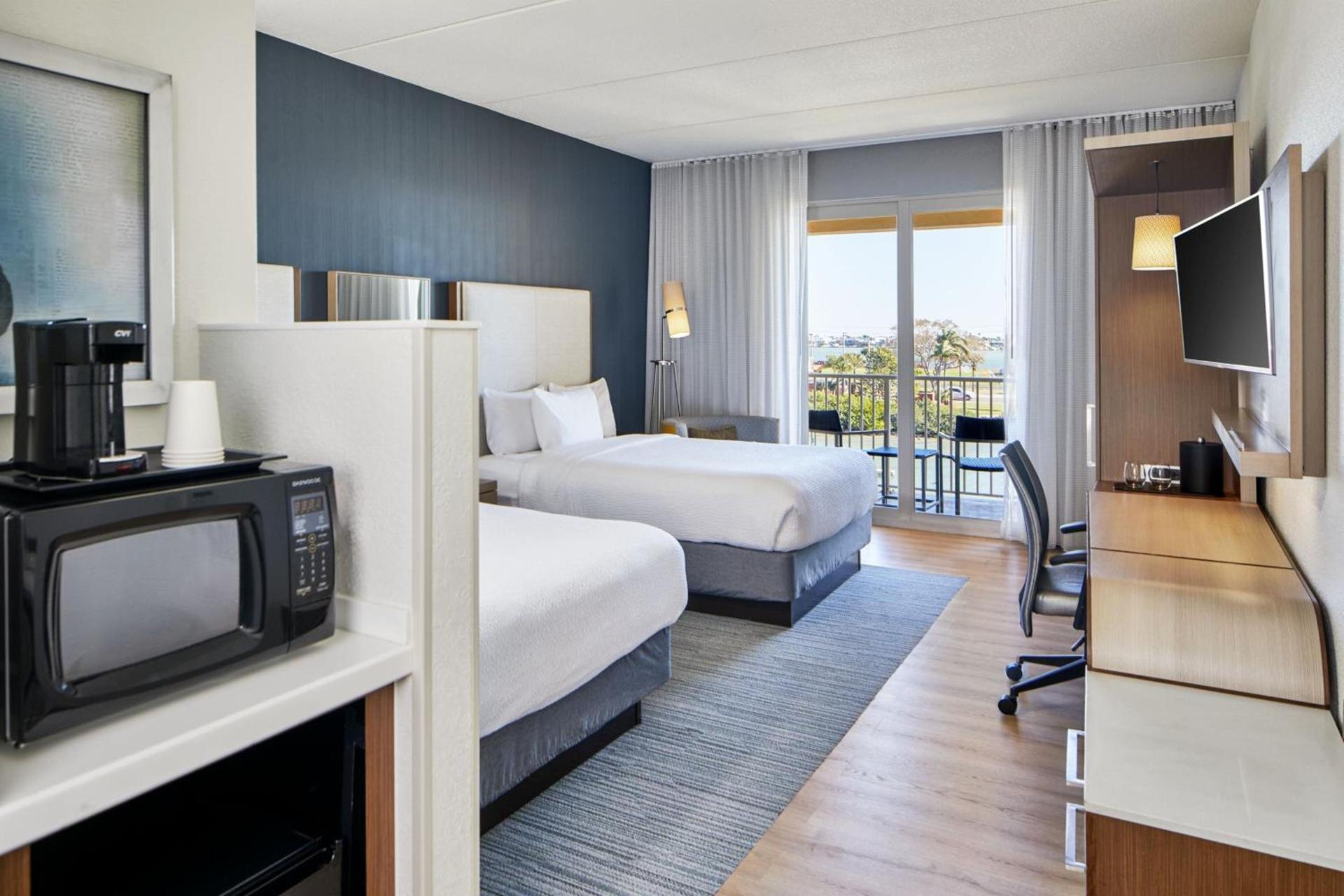 Courtyard by Marriott St. Petersburg Clearwater/Madeira Beach photo 37
