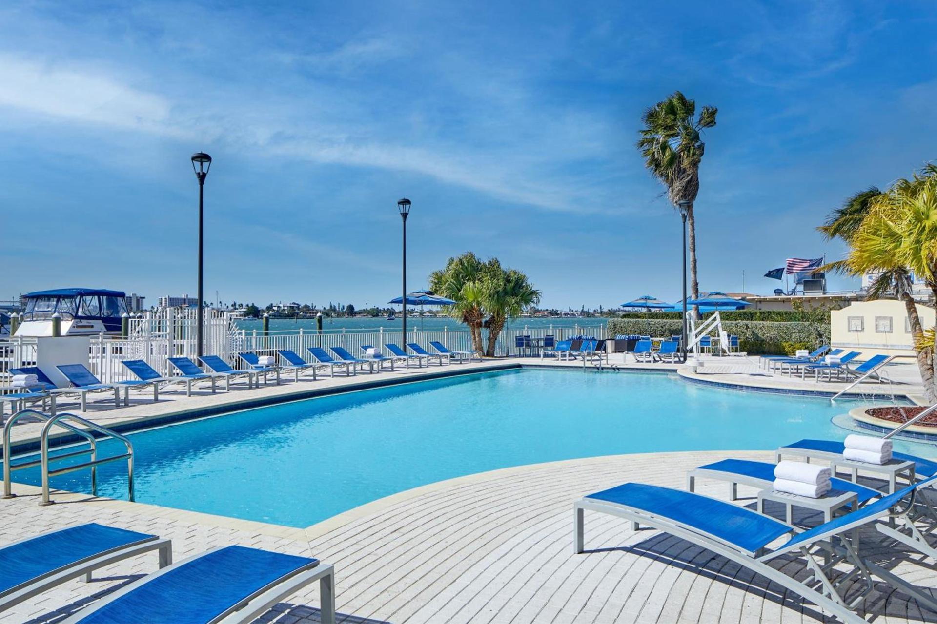 Courtyard by Marriott St. Petersburg Clearwater/Madeira Beach photo 9