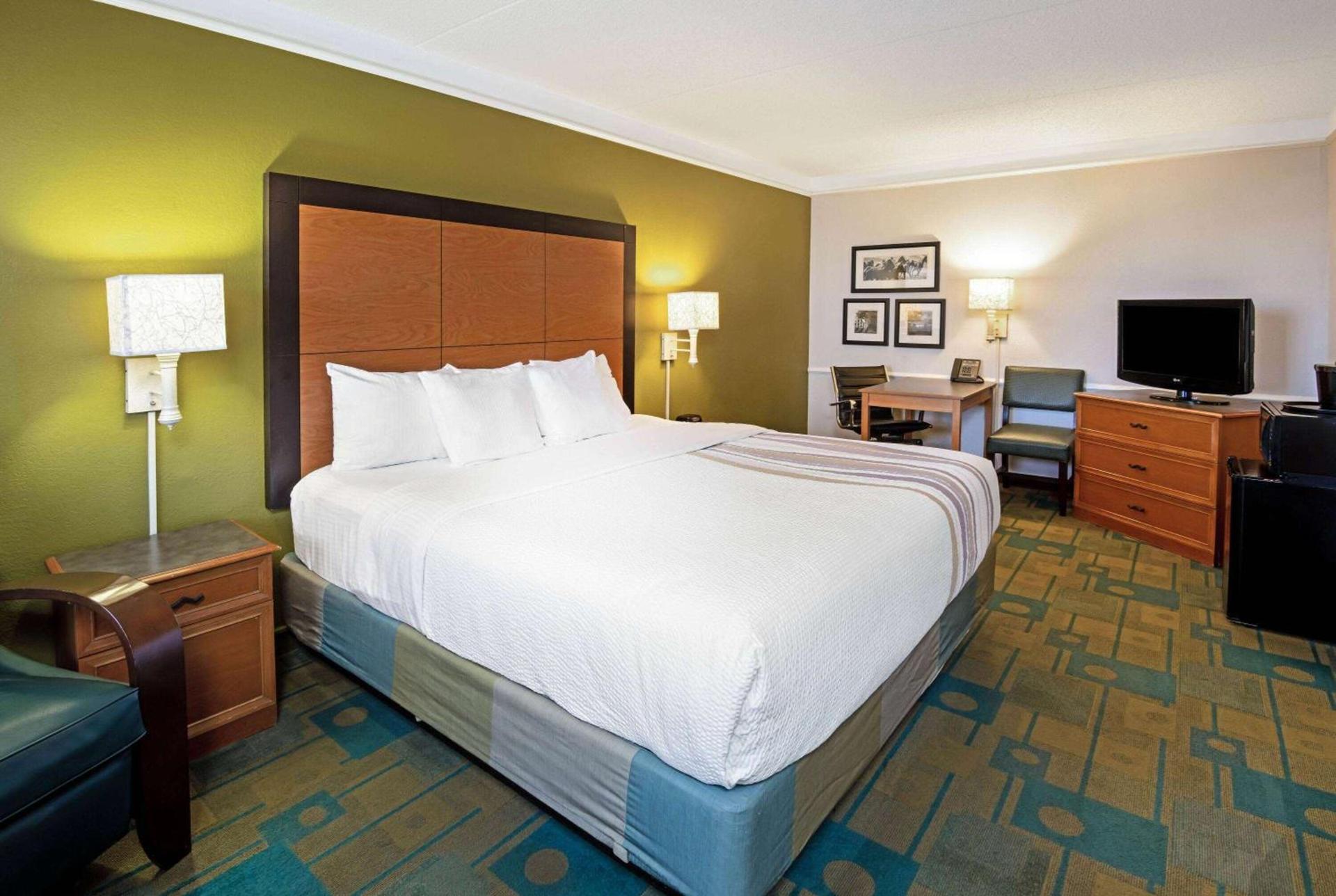 La Quinta Inn by Wyndham Amarillo Mid-City photo 22