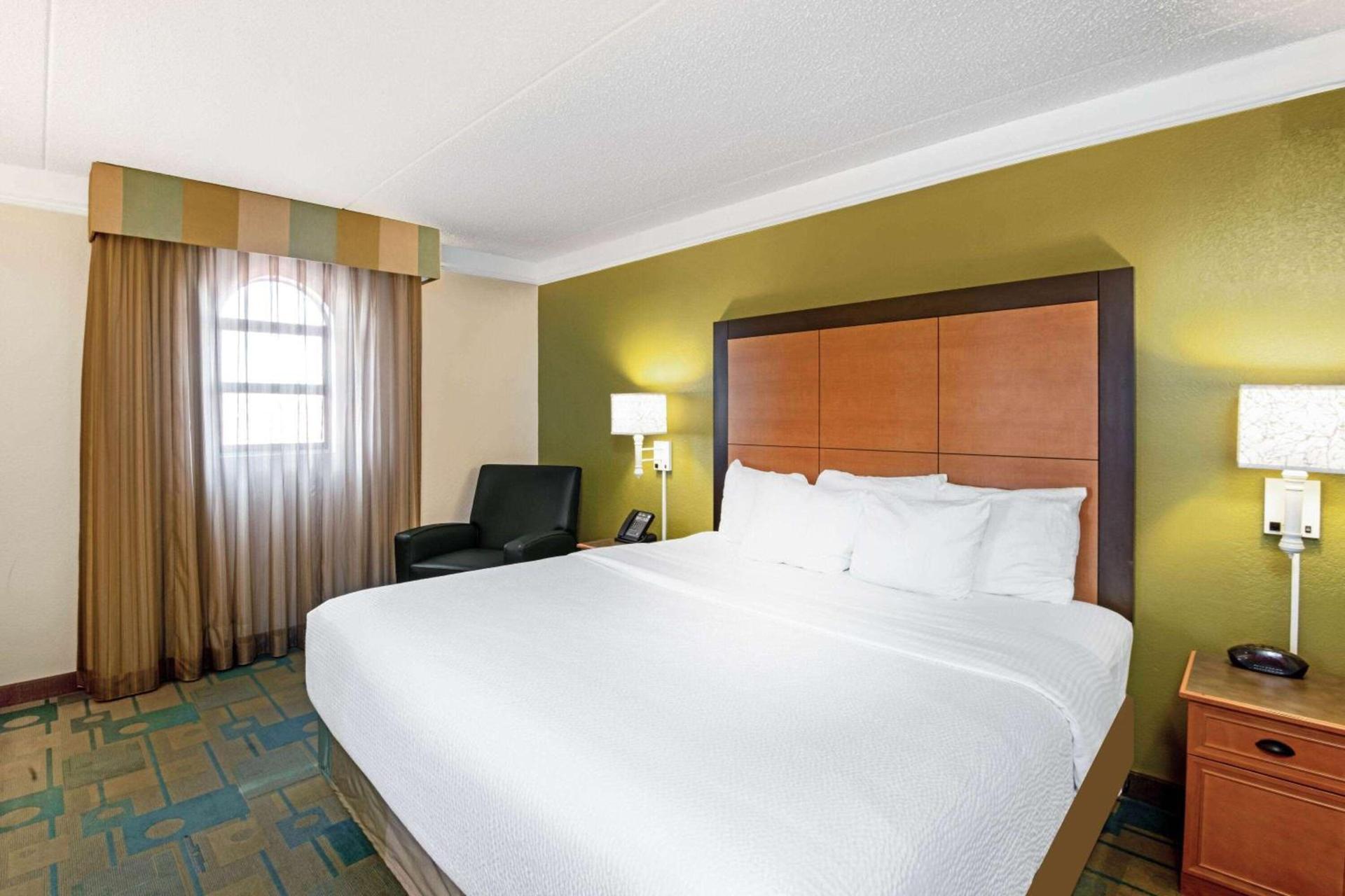 La Quinta Inn by Wyndham Amarillo Mid-City photo 67