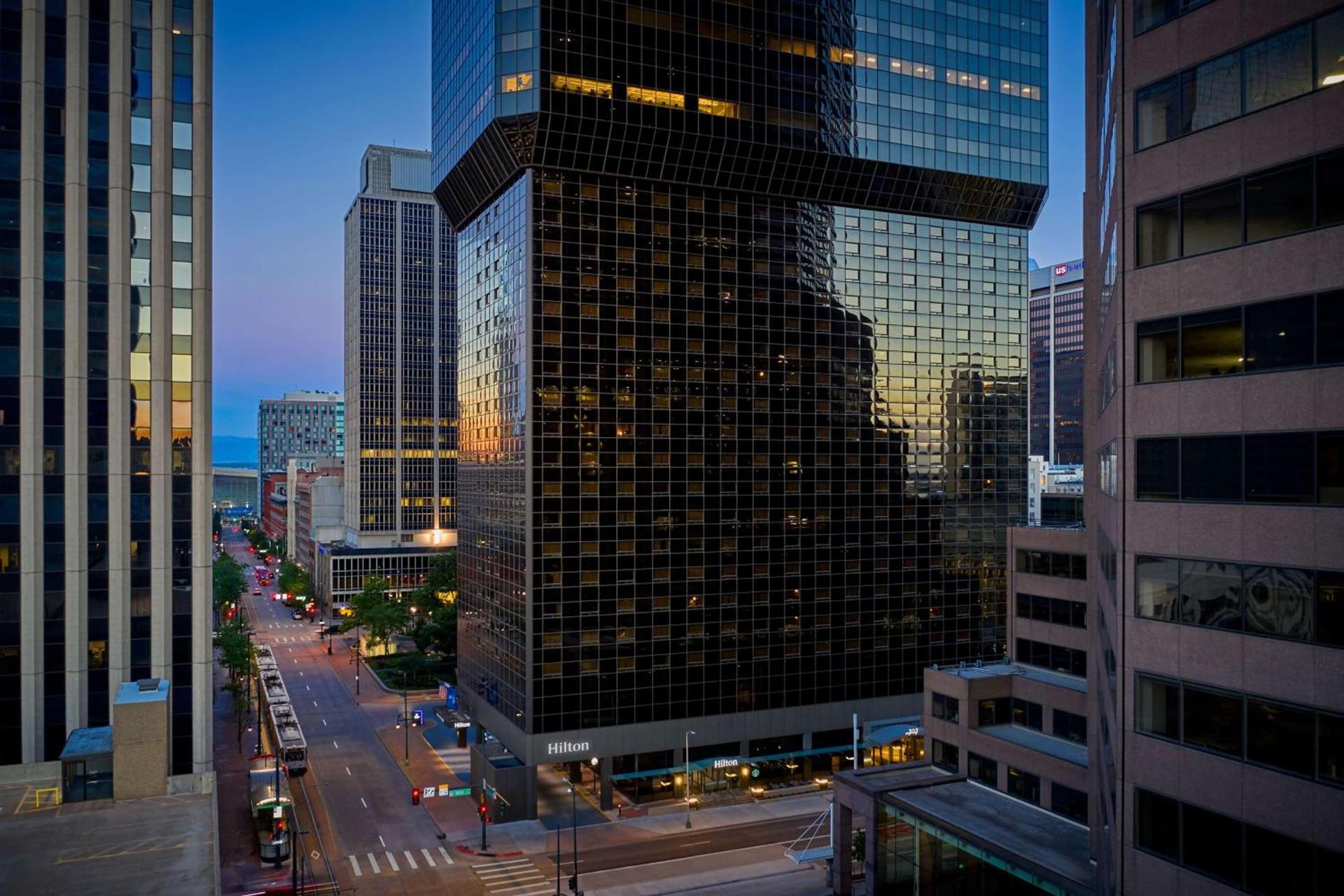 Hilton Denver City Center photo 3