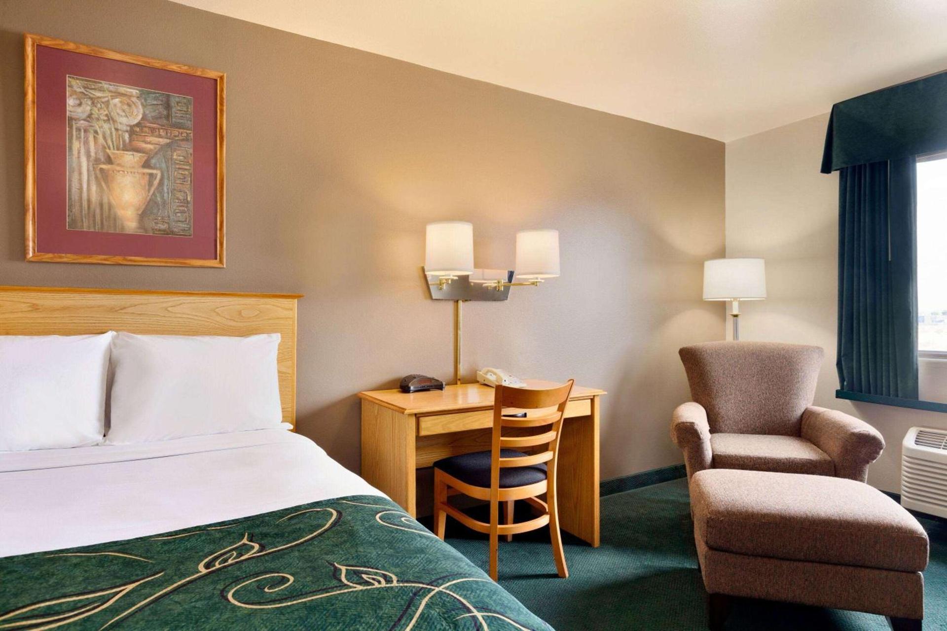 Travelodge by Wyndham Yermo photo 6