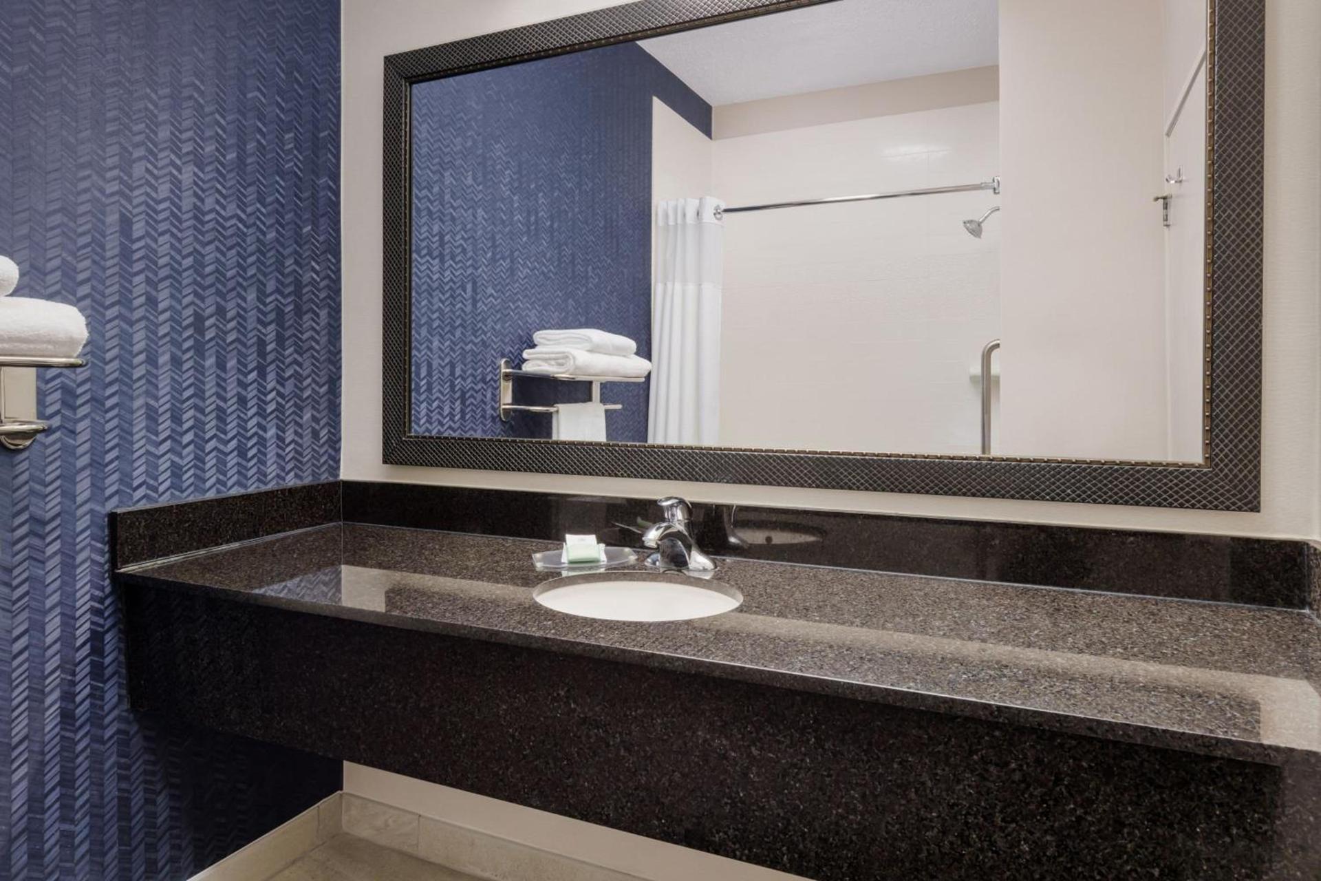 Fairfield Inn by Marriott Philadelphia Airport photo 21