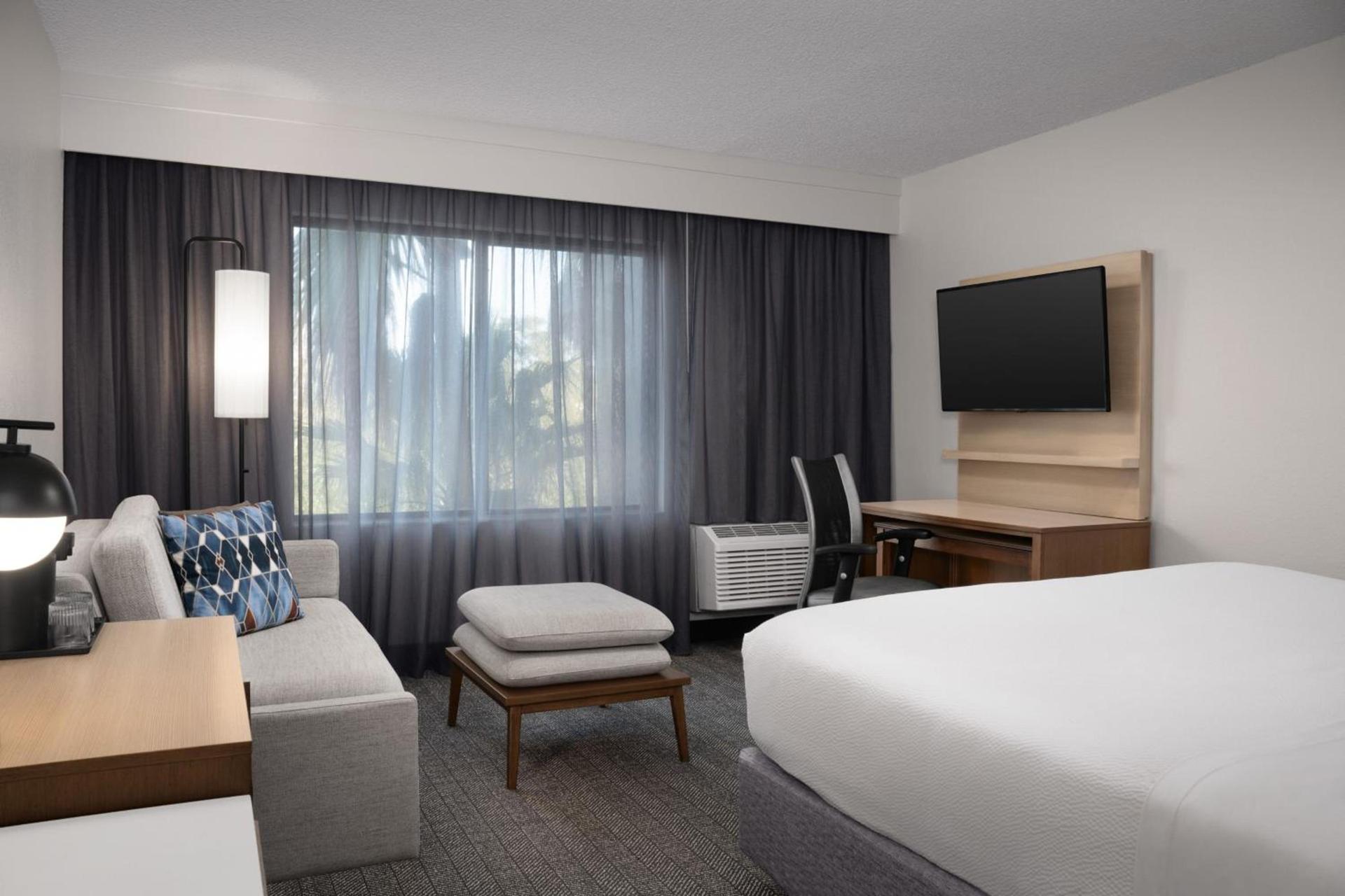 Courtyard by Marriott Orlando East/UCF Area photo 12