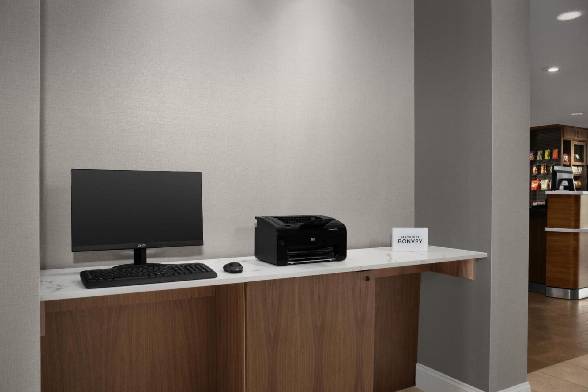 Courtyard by Marriott Orlando East/UCF Area photo 22