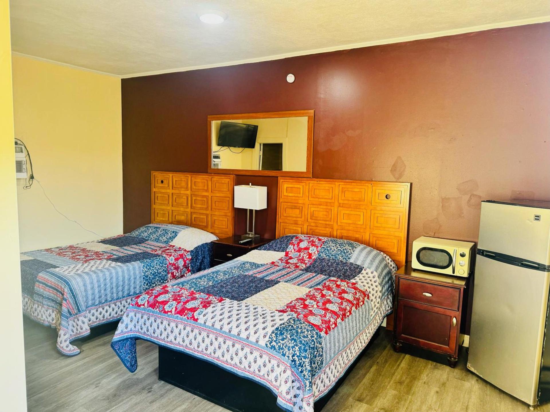 Best In Town Motel photo 7