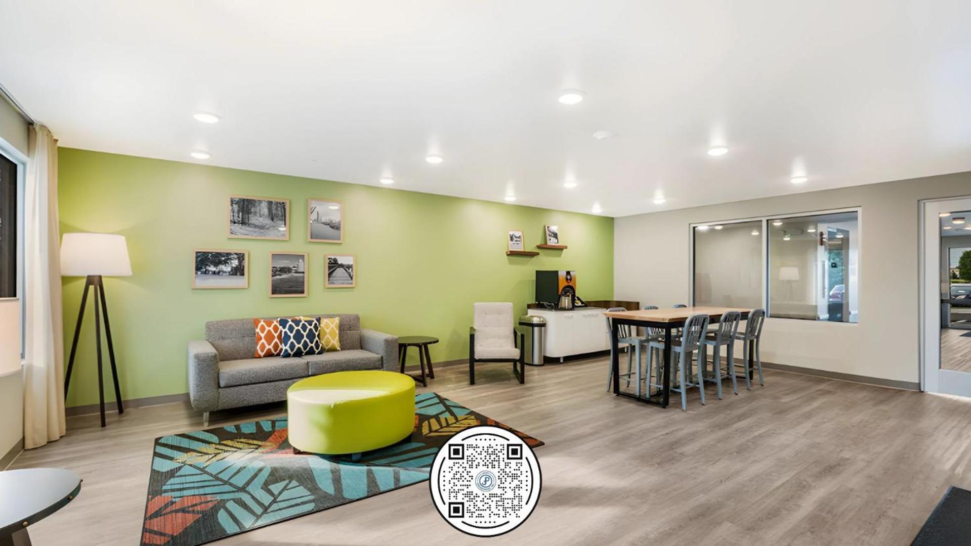 WoodSpring Suites Downers Grove - Chicago photo 13