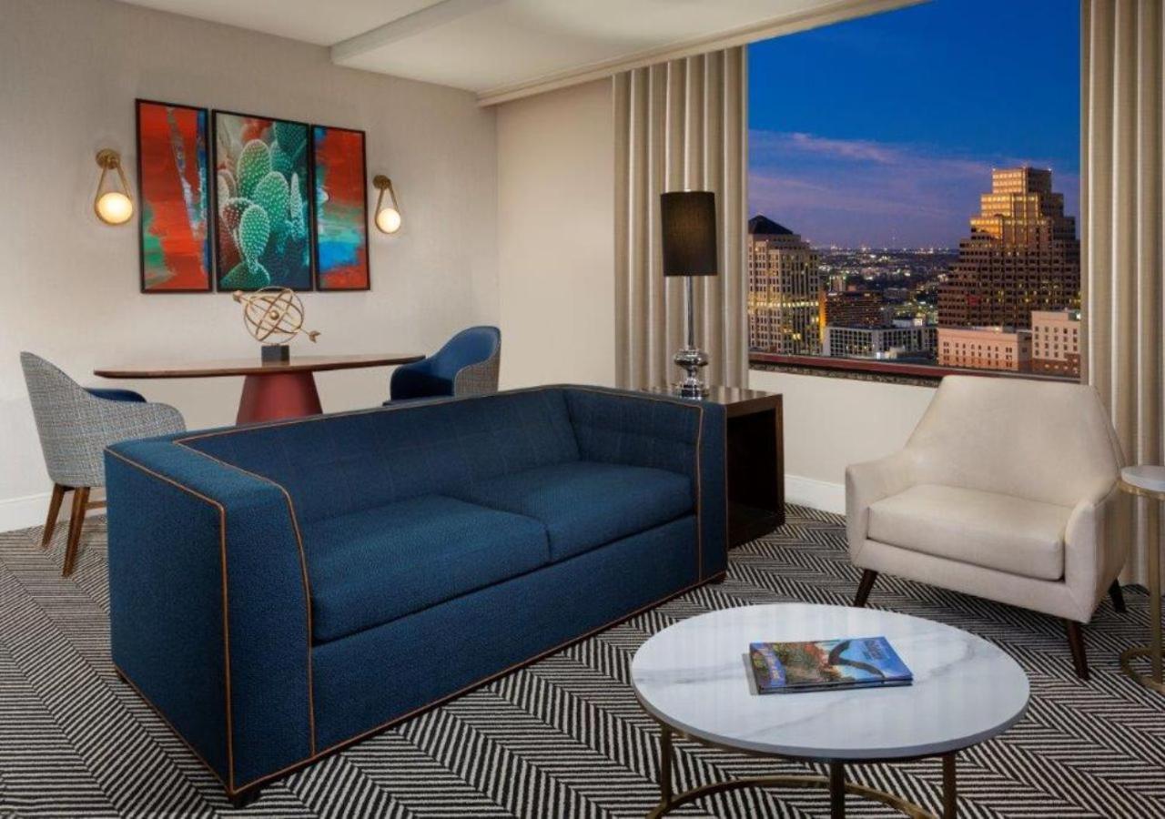Hilton Austin photo 68