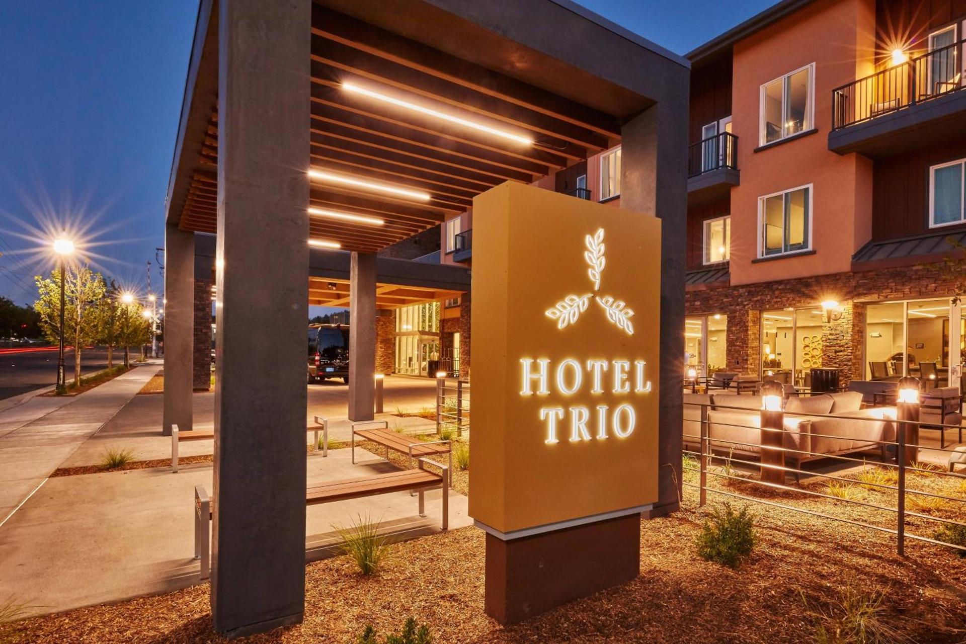 Hotel Trio Healdsburg photo 2