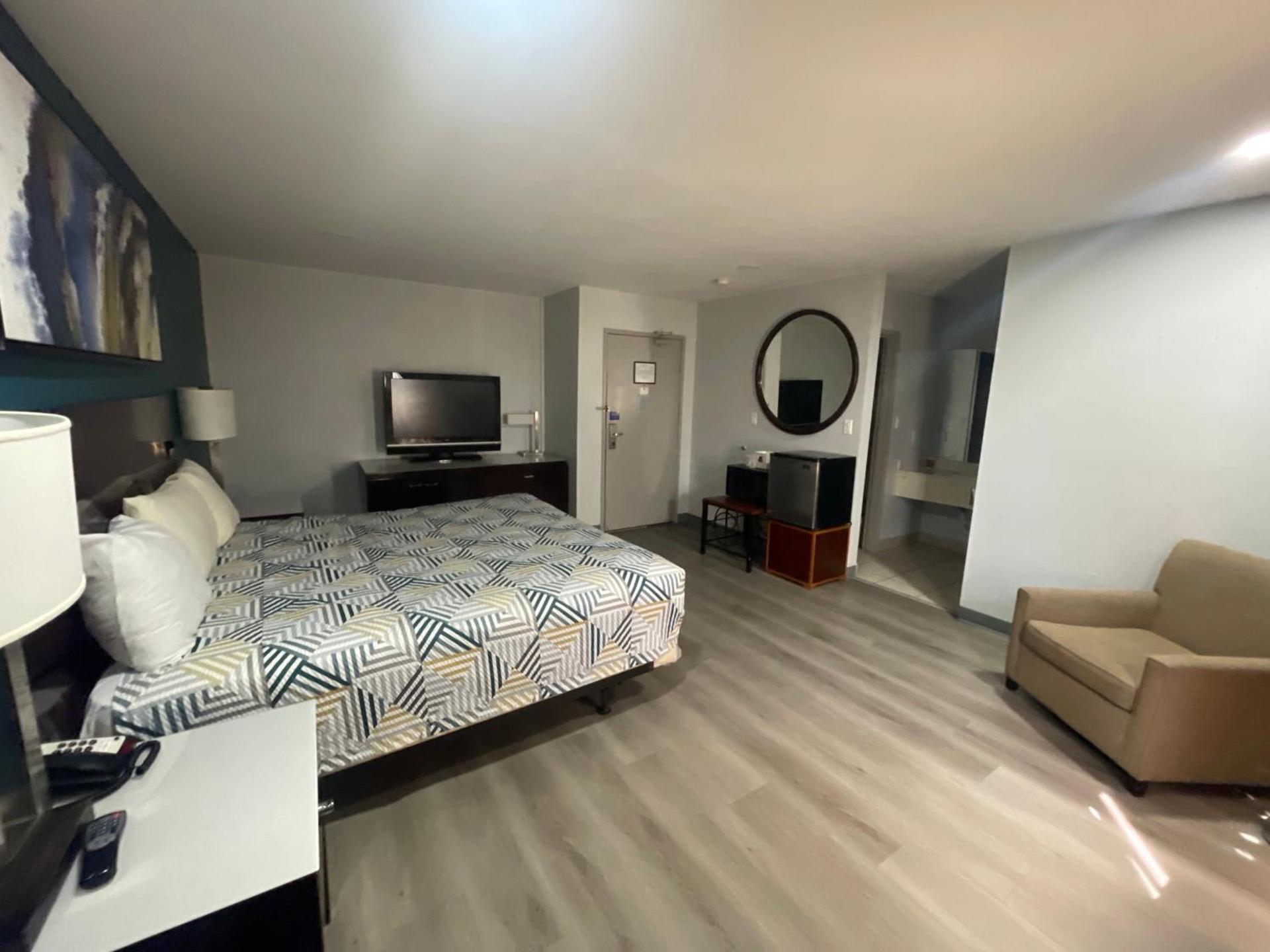 Portside Inn & suites photo 10