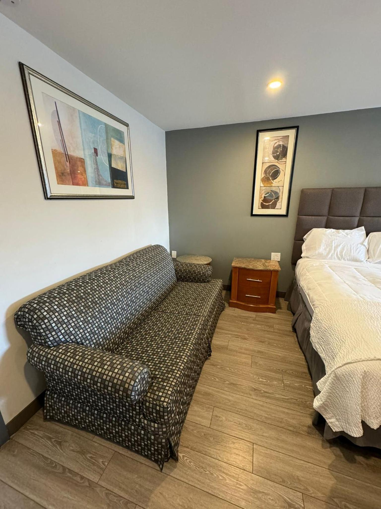 Days Inn by Wyndham Moosic photo 6