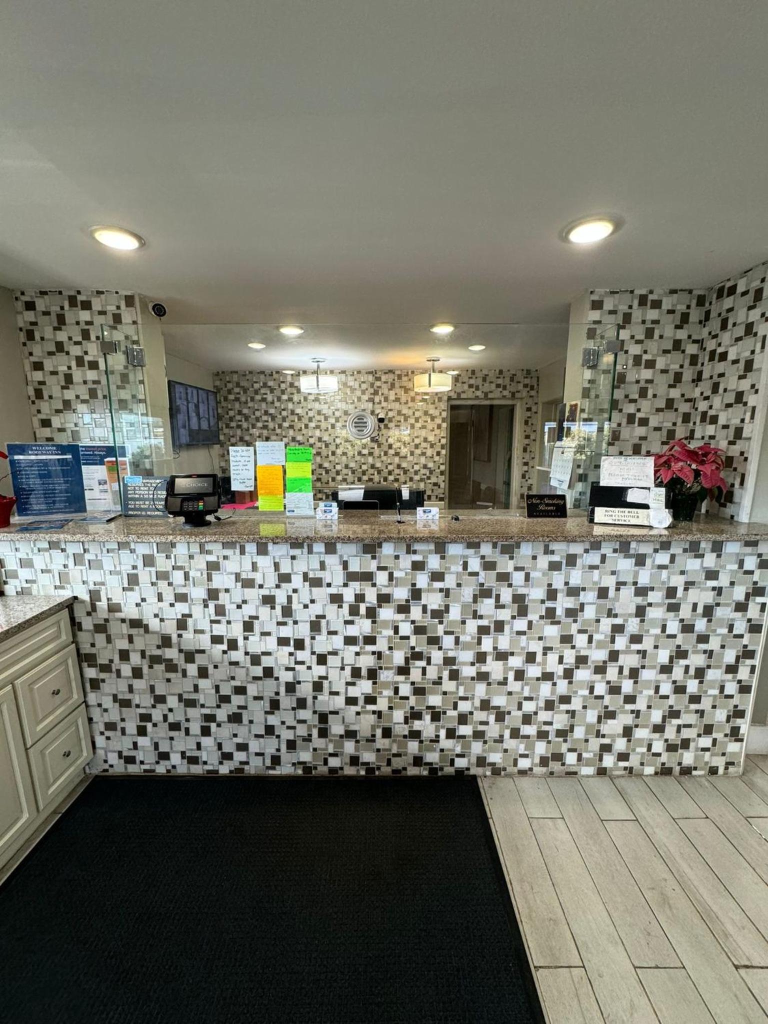Days Inn by Wyndham Moosic photo 17