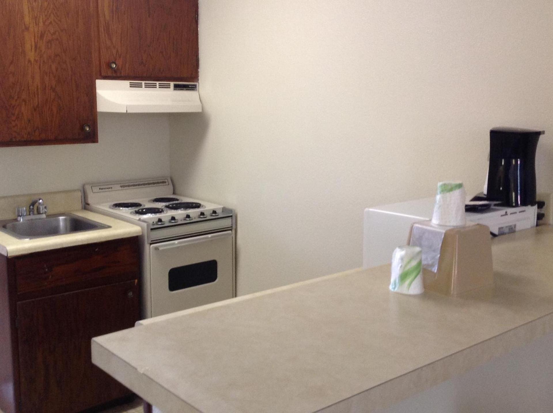 Knights Inn Longview photo 17