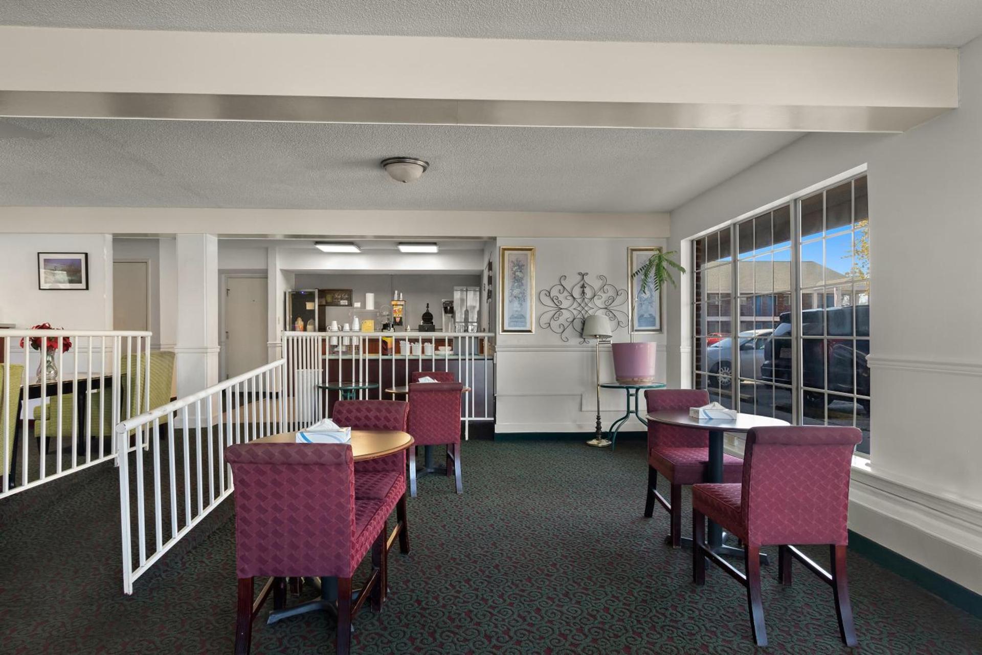 Americas Best Value Inn Edenton photo 11