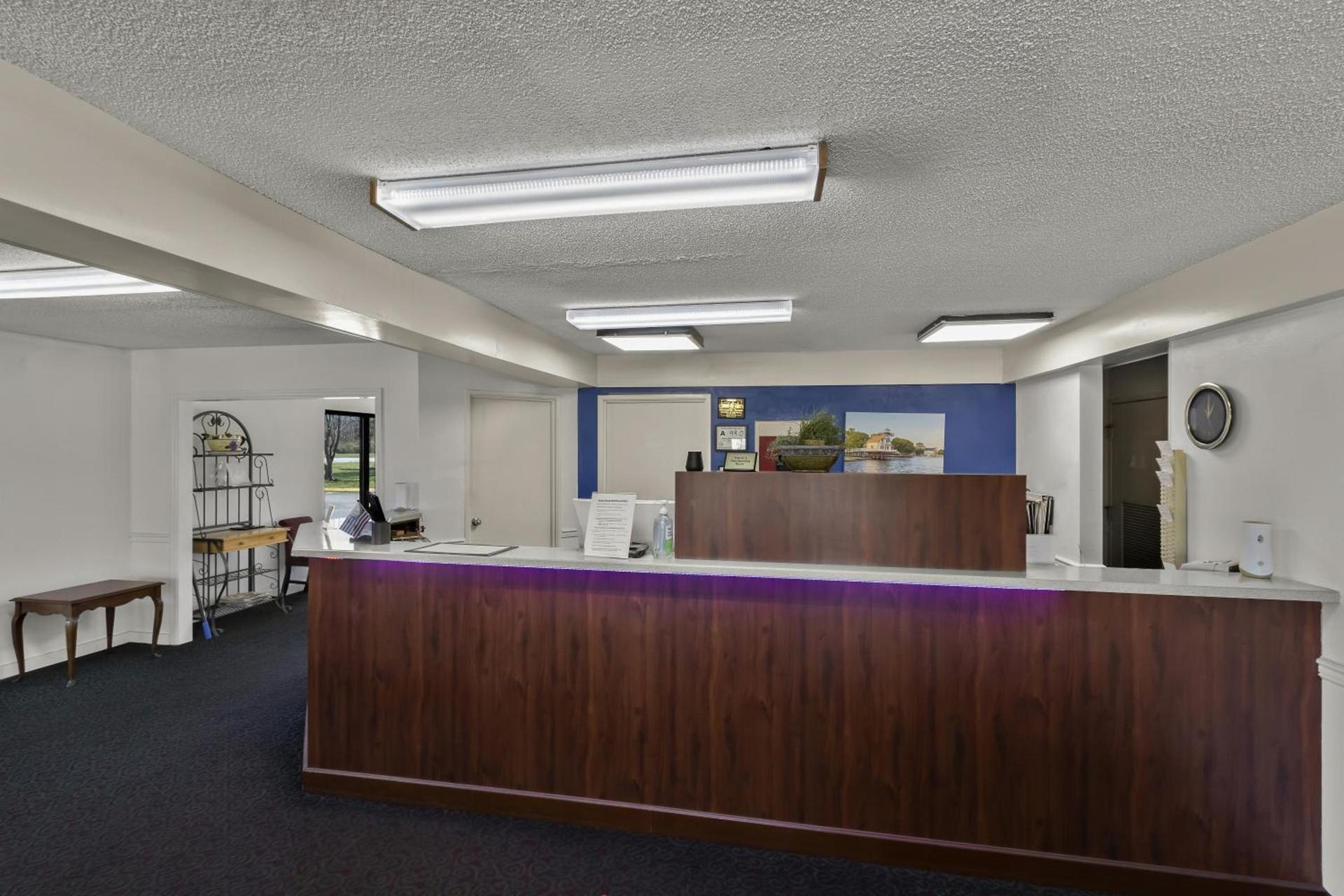 Americas Best Value Inn Edenton photo 10