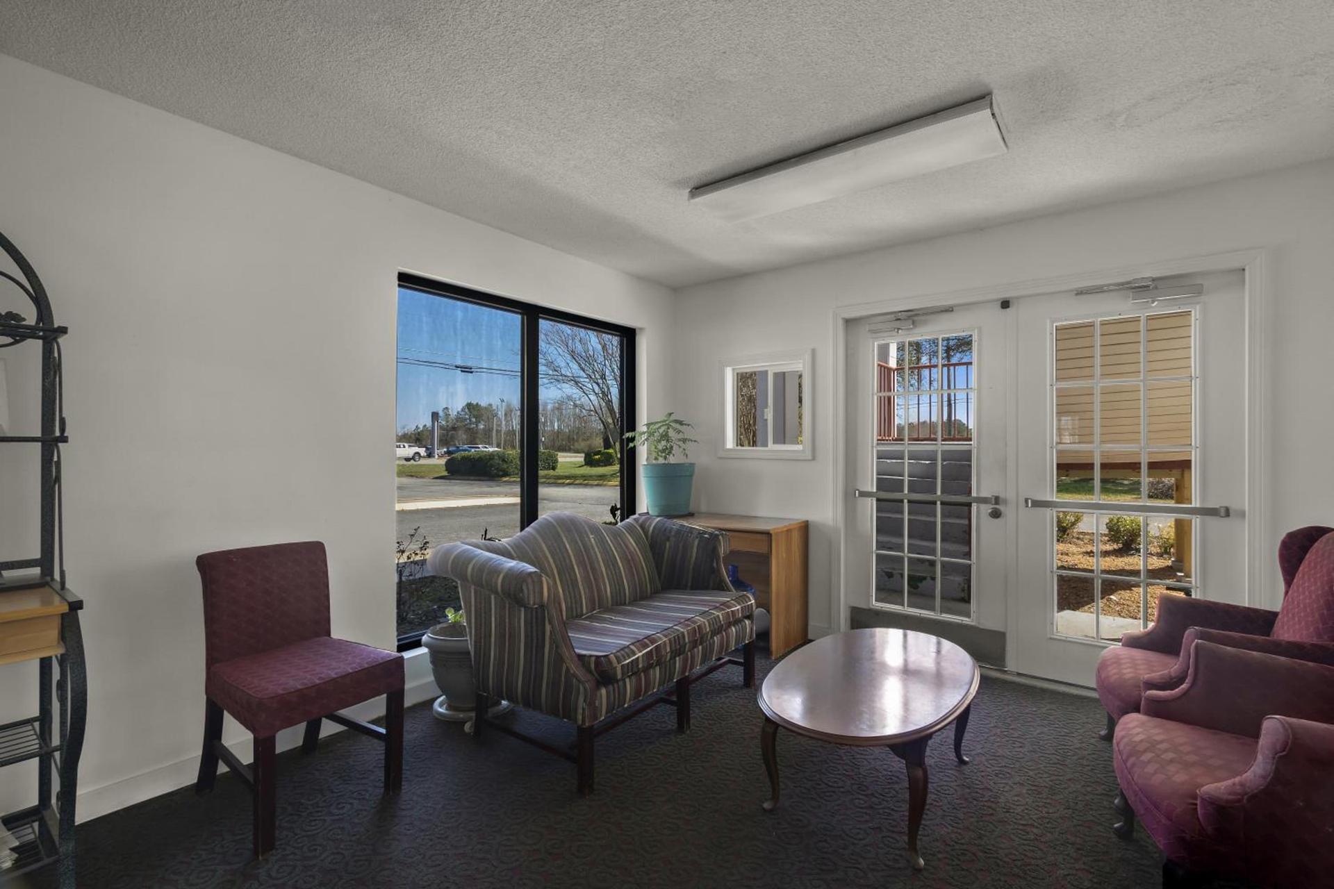 Americas Best Value Inn Edenton photo 18