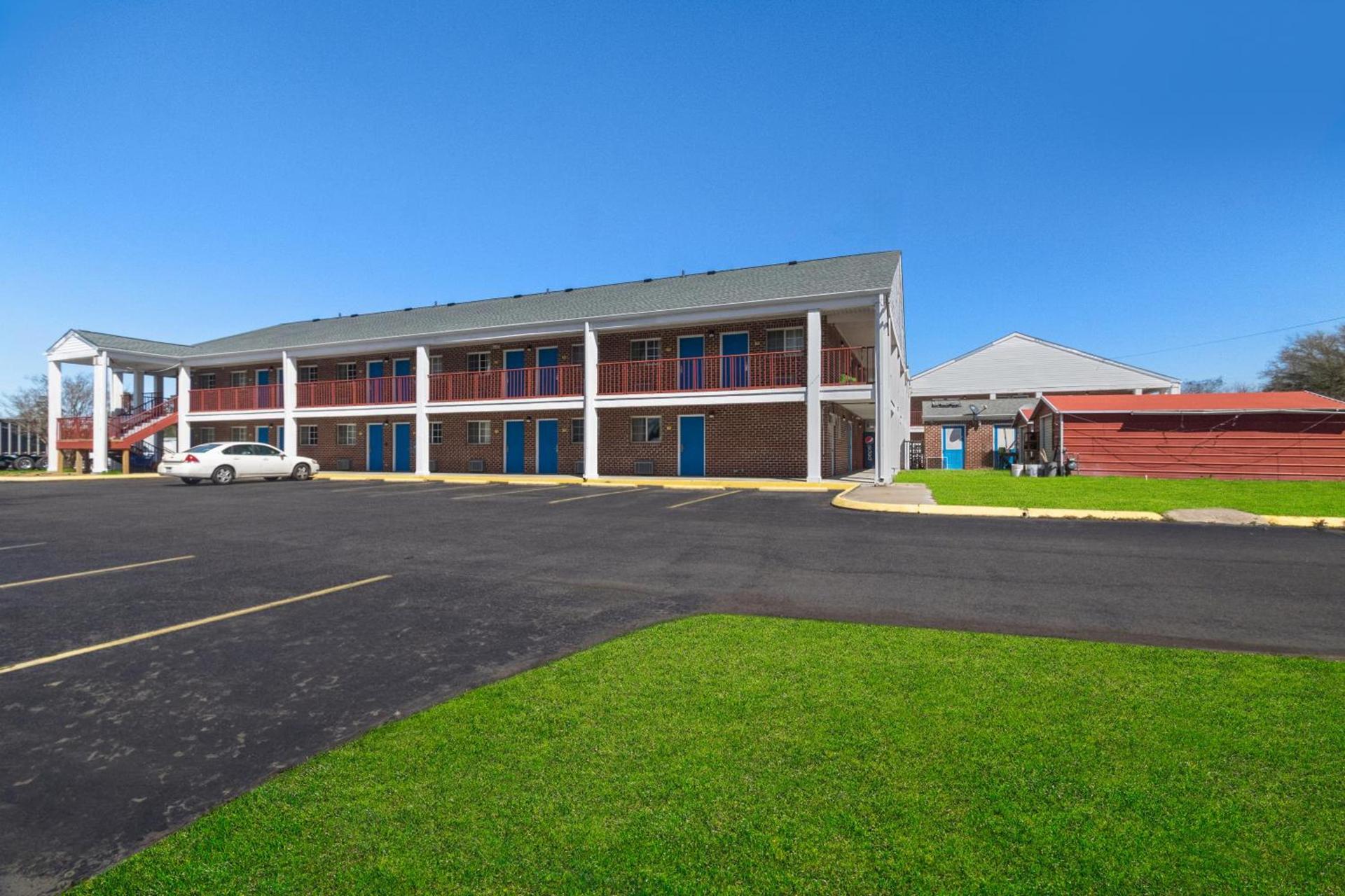 Americas Best Value Inn Edenton photo 31