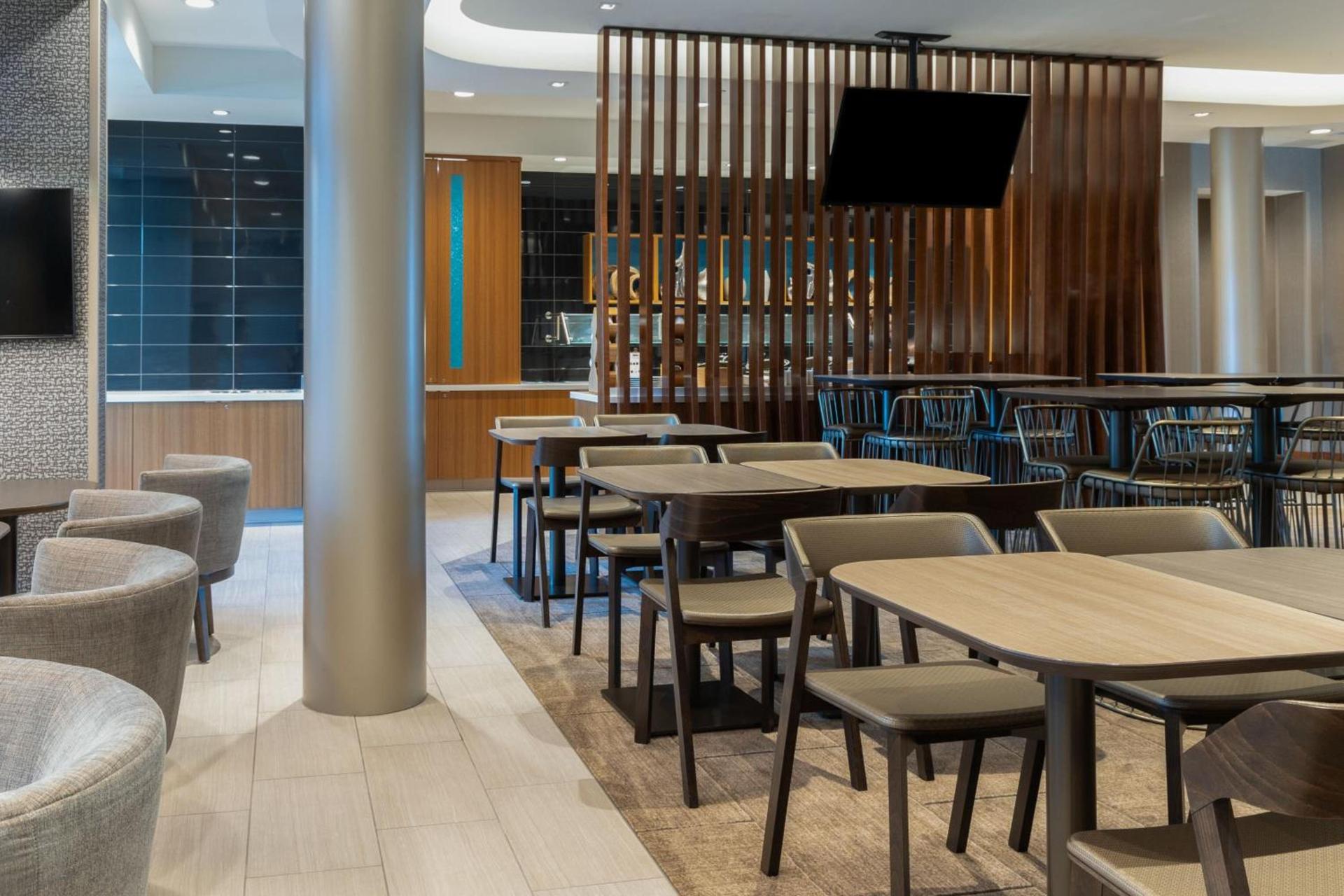 SpringHill Suites by Marriott Pleasanton photo 3