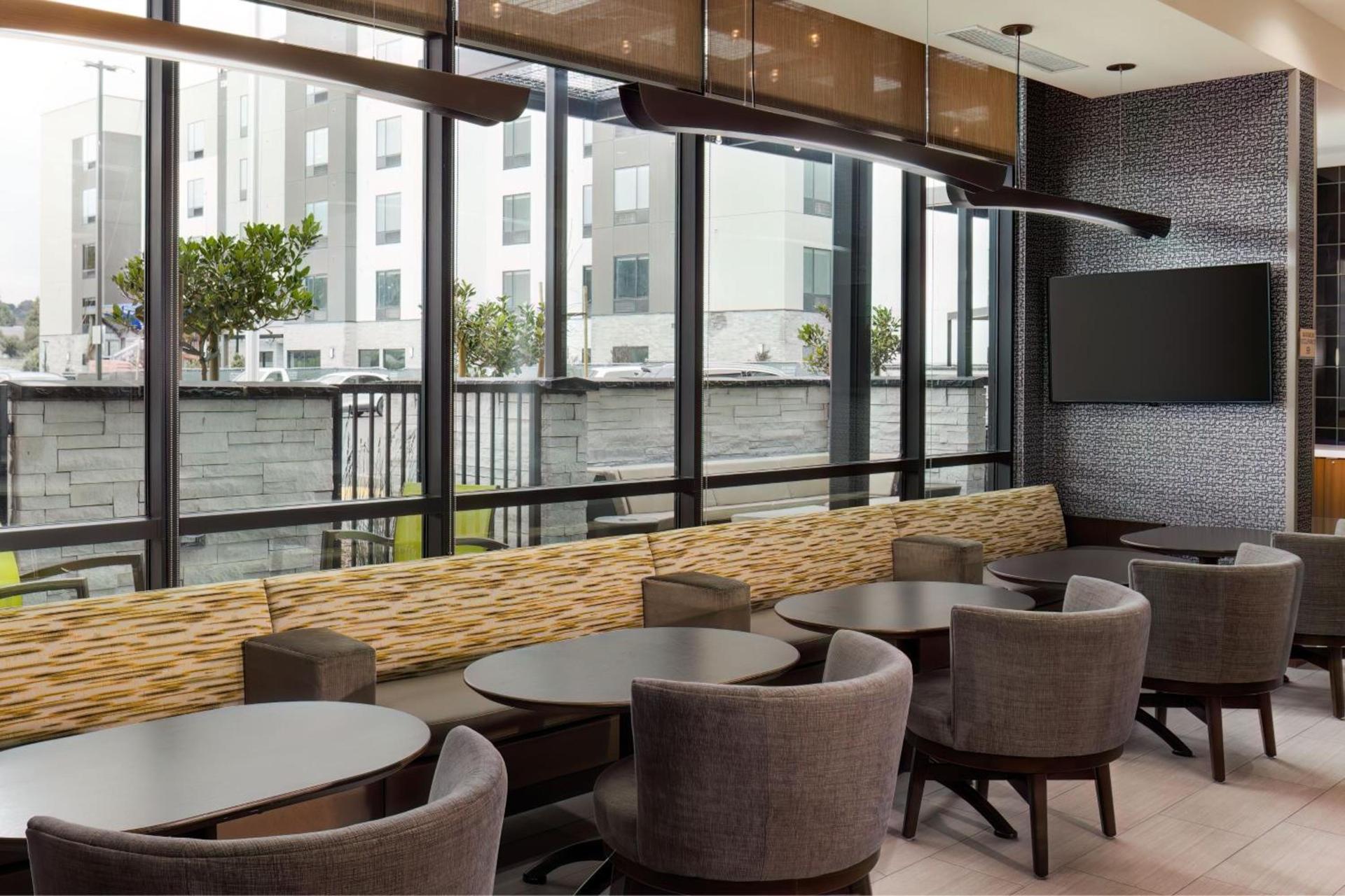 SpringHill Suites by Marriott Pleasanton photo 4