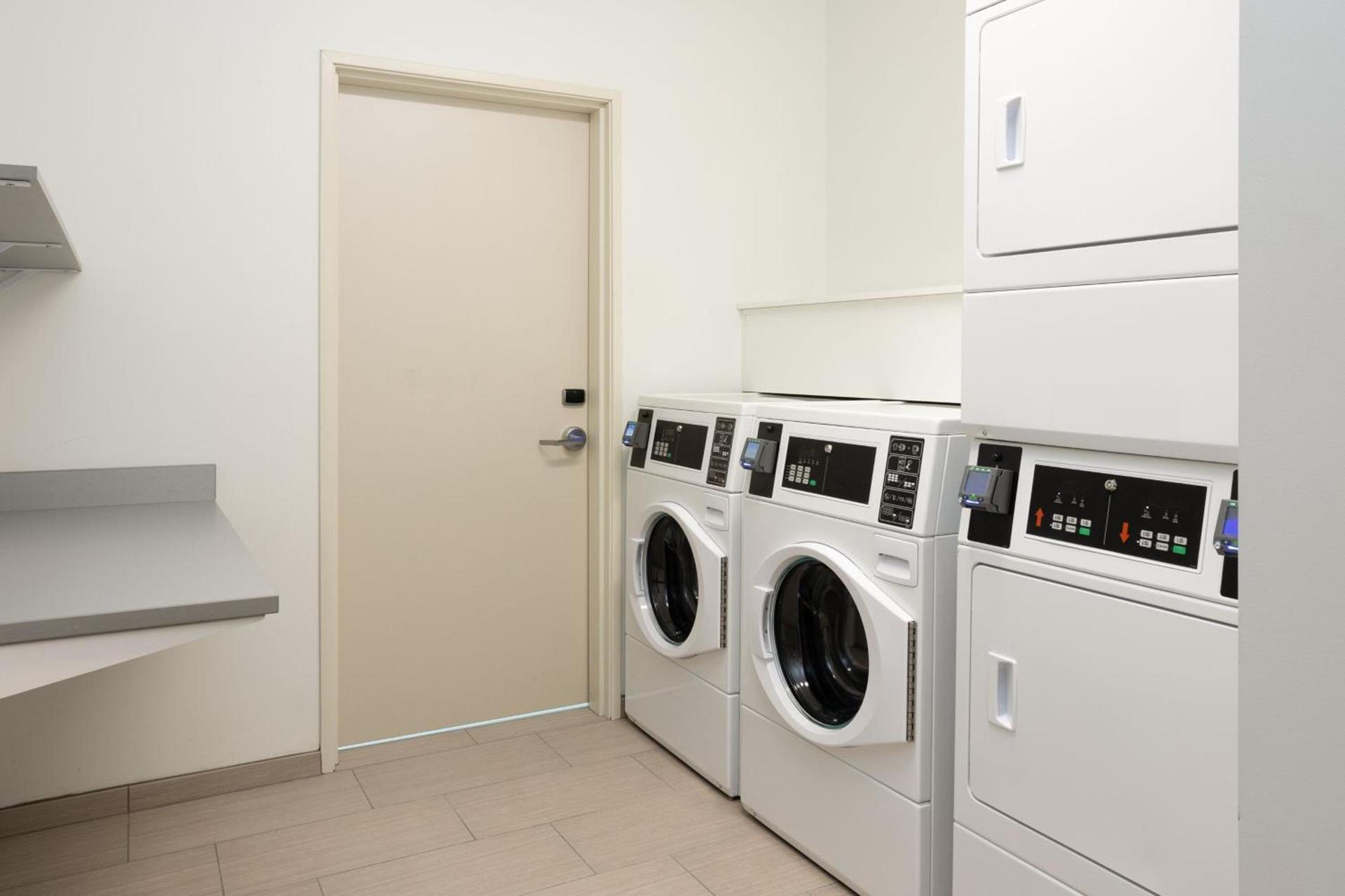 SpringHill Suites by Marriott Pleasanton photo 29