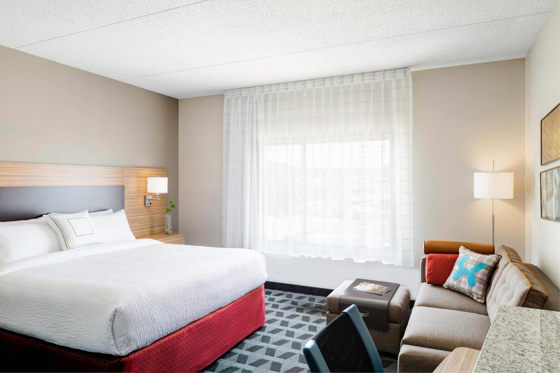 TownePlace Suites El Paso North photo 11