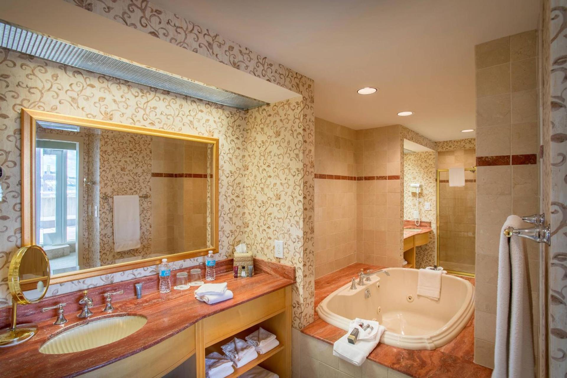 Cincinnati Marriott at RiverCenter photo 21