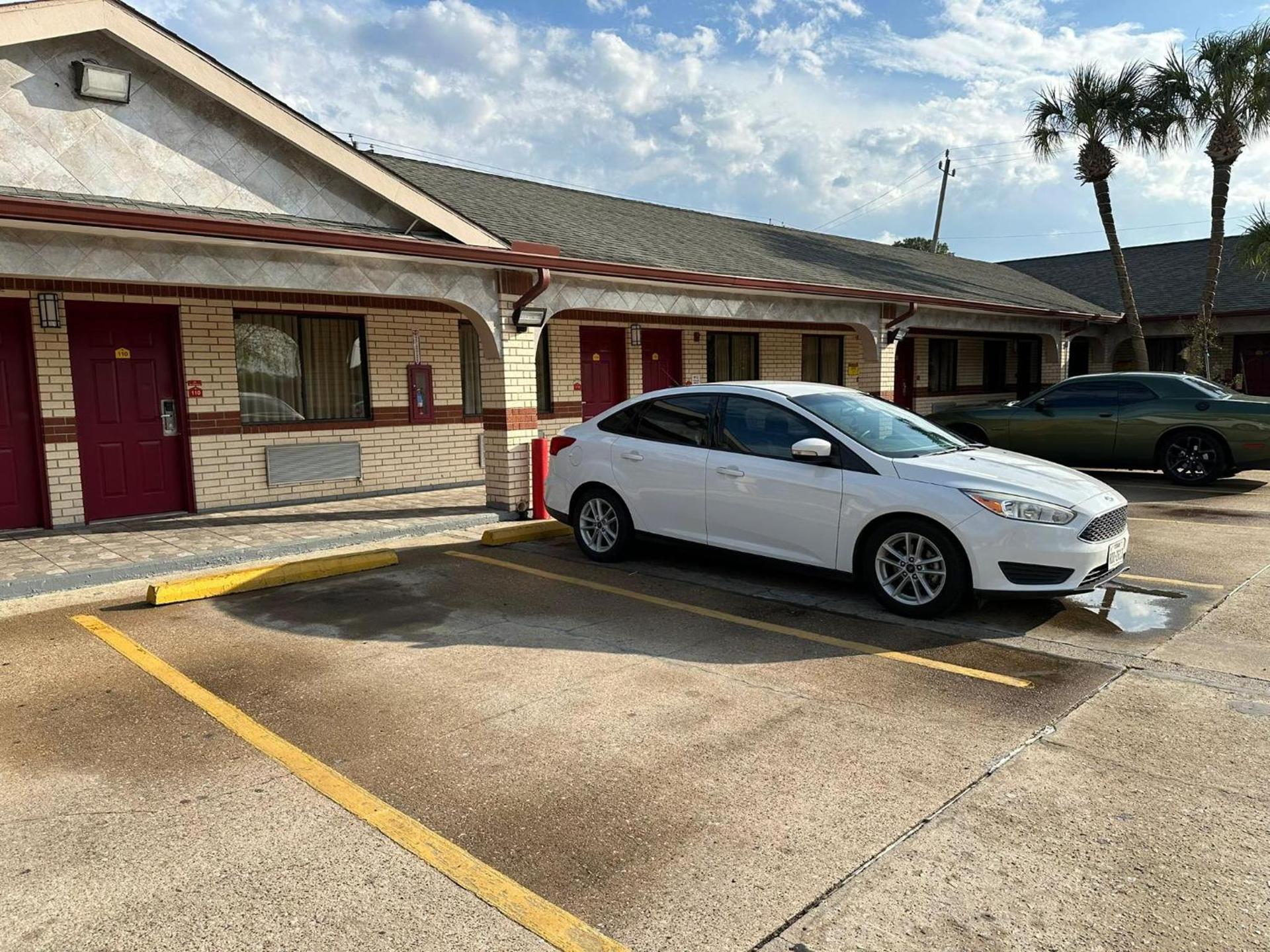 Palace Inn I-45 & Bellfort photo 47