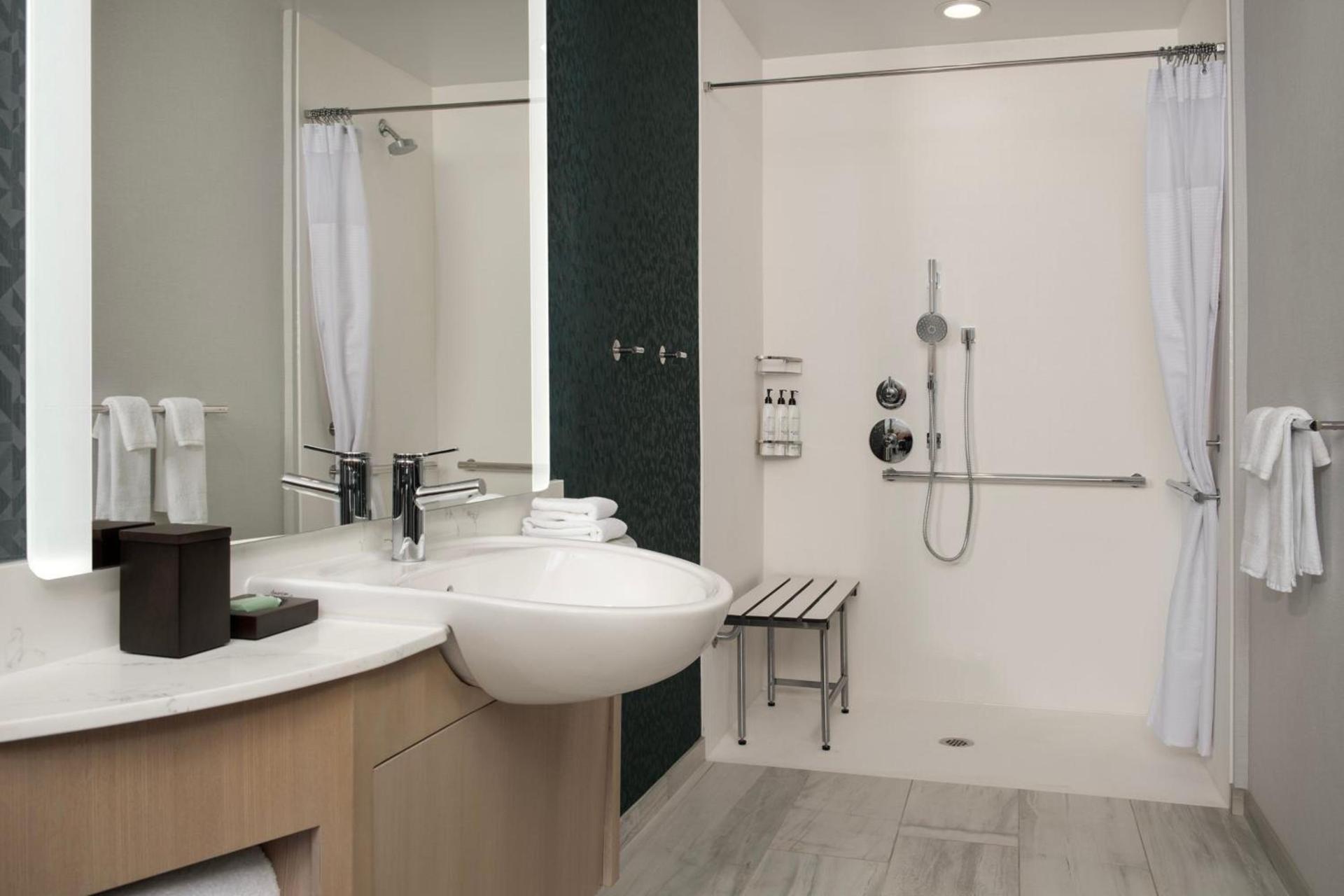 SpringHill Suites by Marriott Sandpoint photo 76