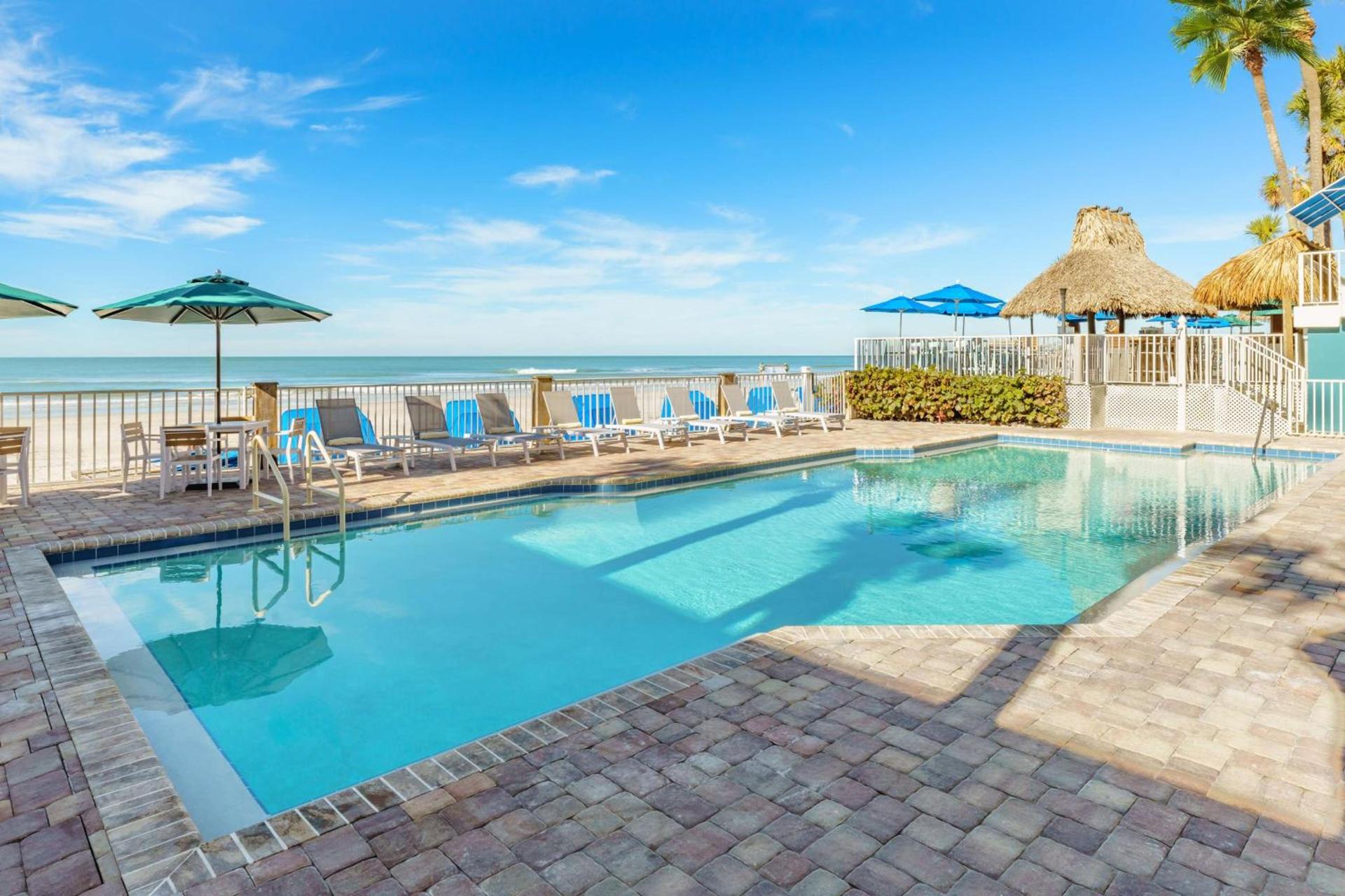 DoubleTree Beach Resort by Hilton Tampa Bay – North Redington Beach photo 11
