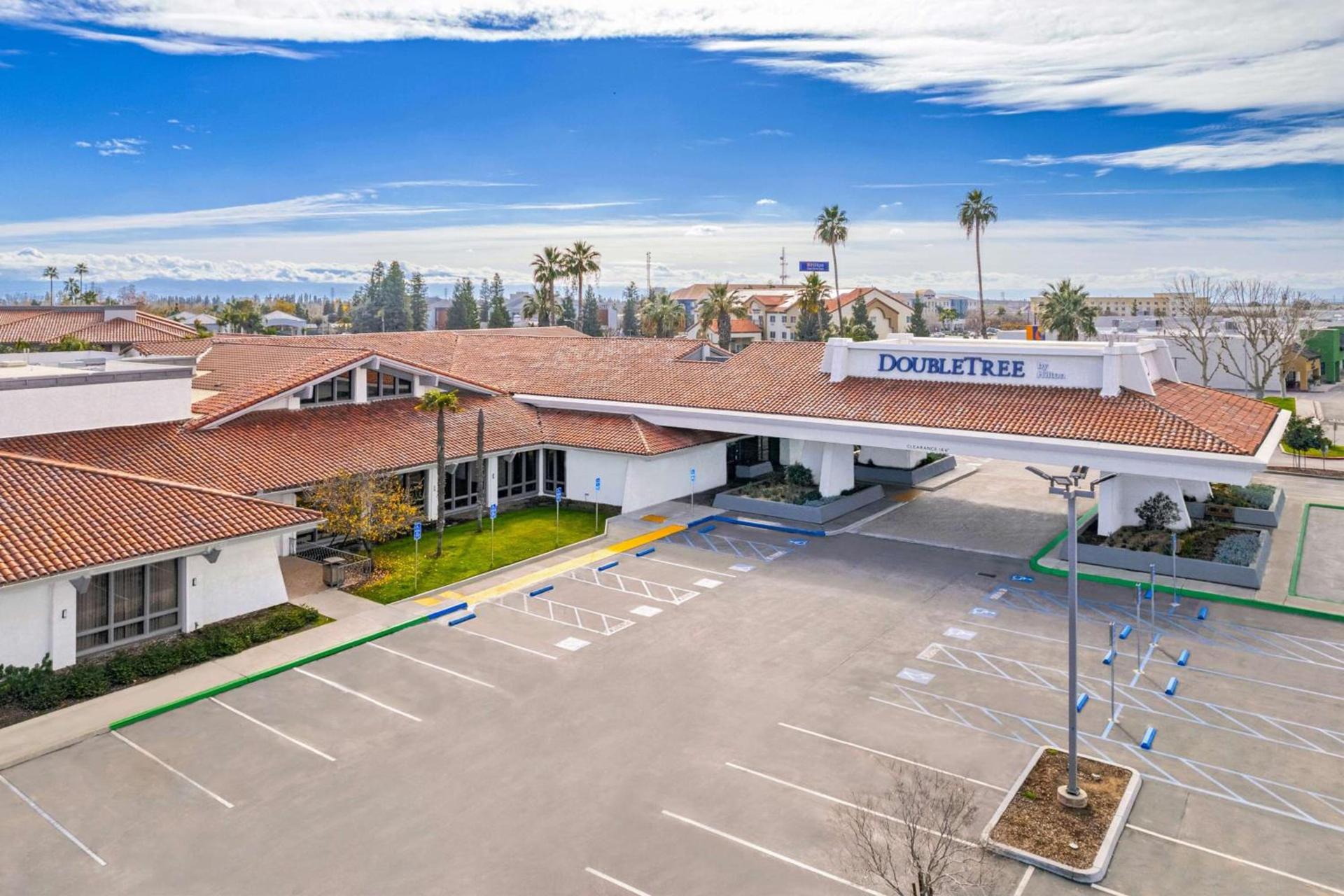 DoubleTree by Hilton Bakersfield photo 3