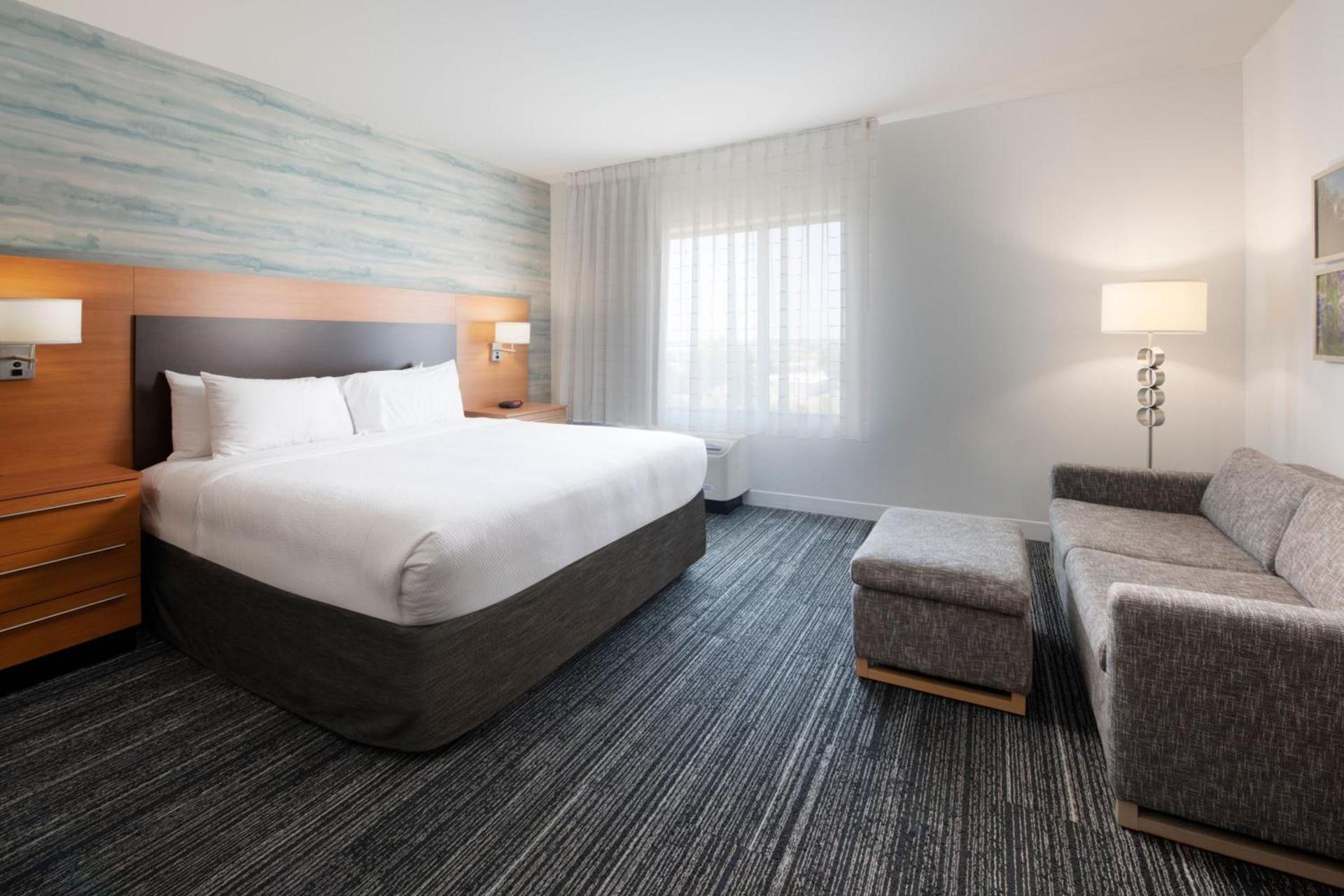 TownePlace Suites Oklahoma City Airport photo 9