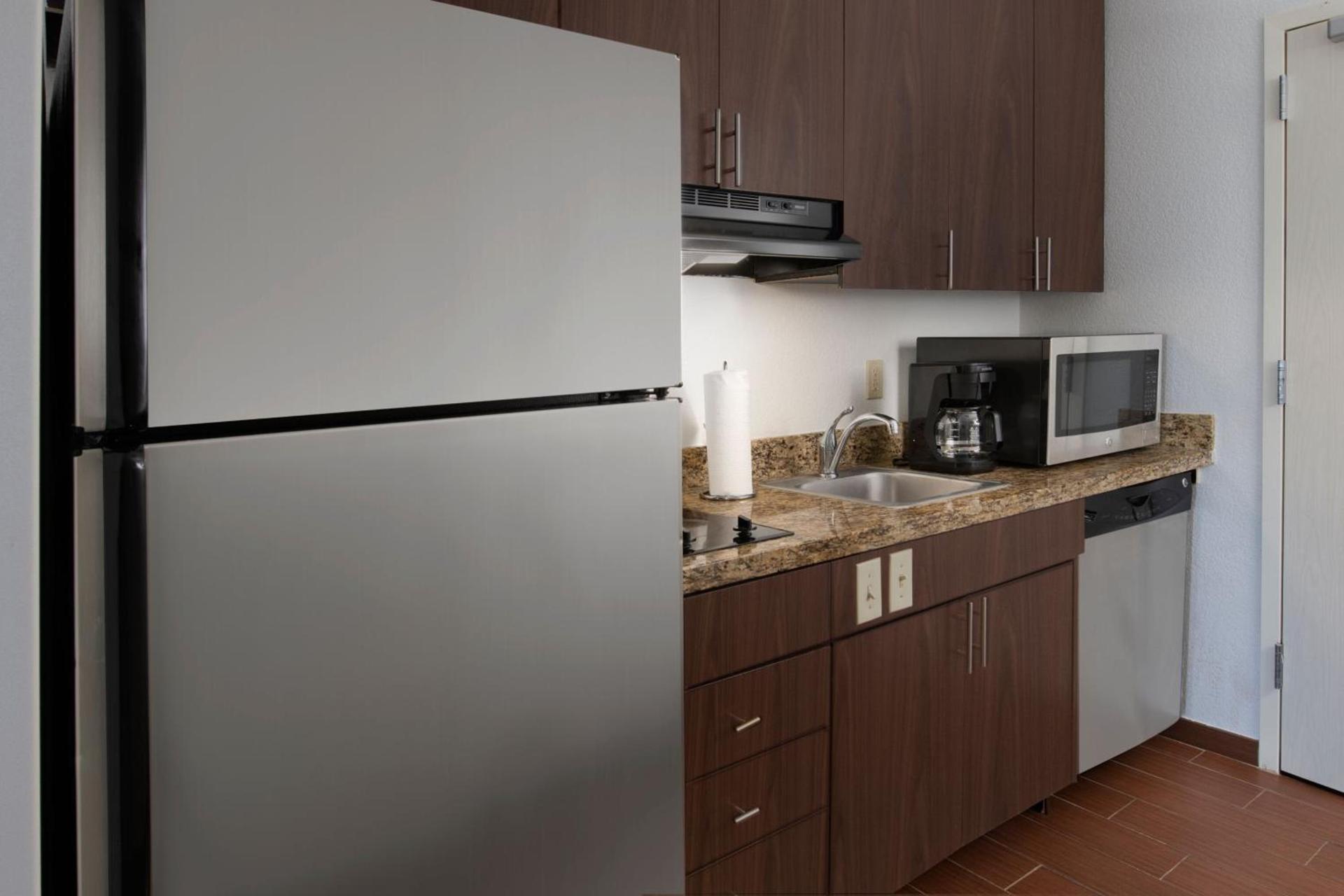 TownePlace Suites Oklahoma City Airport photo 12