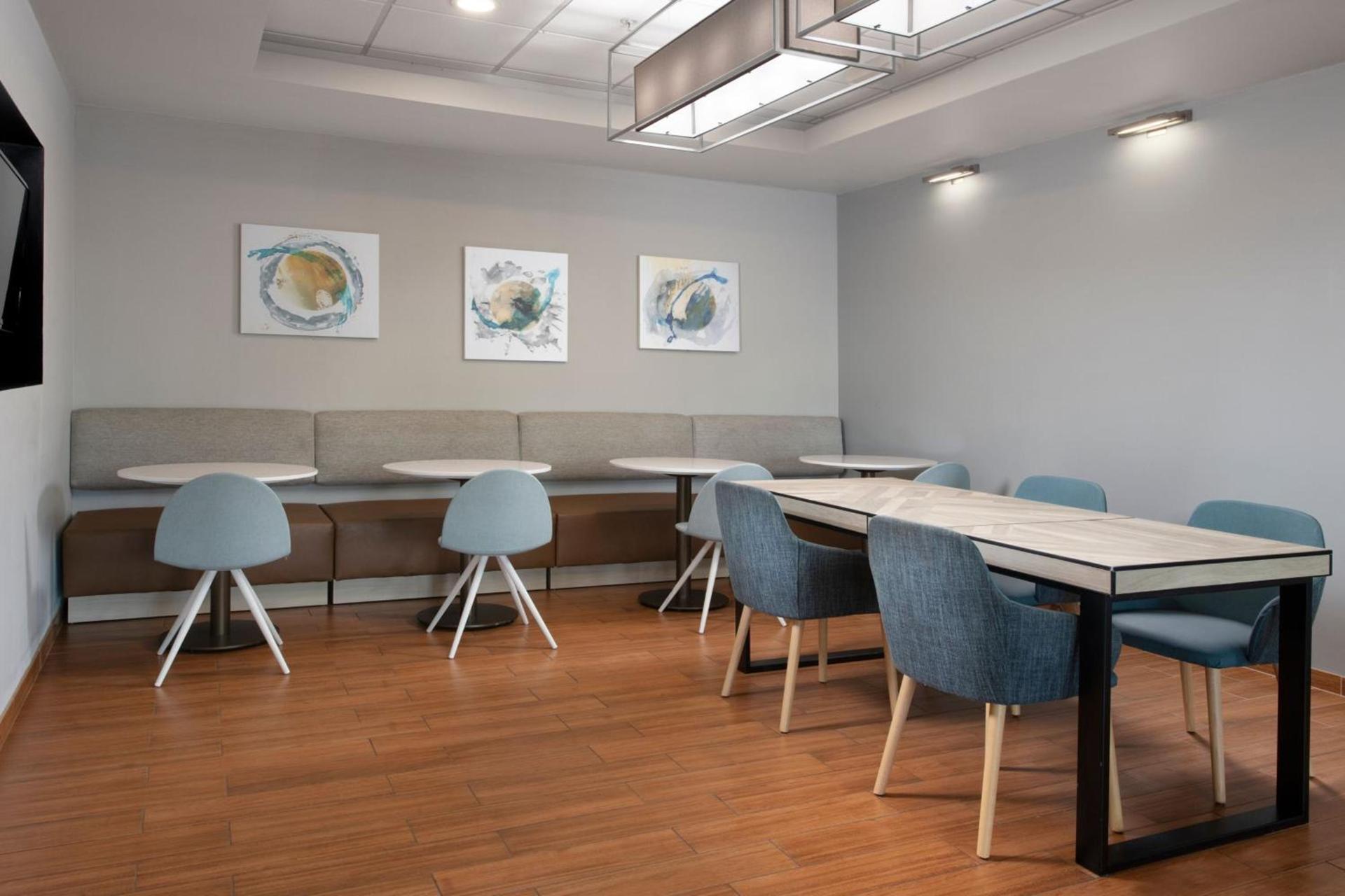 TownePlace Suites Oklahoma City Airport photo 22