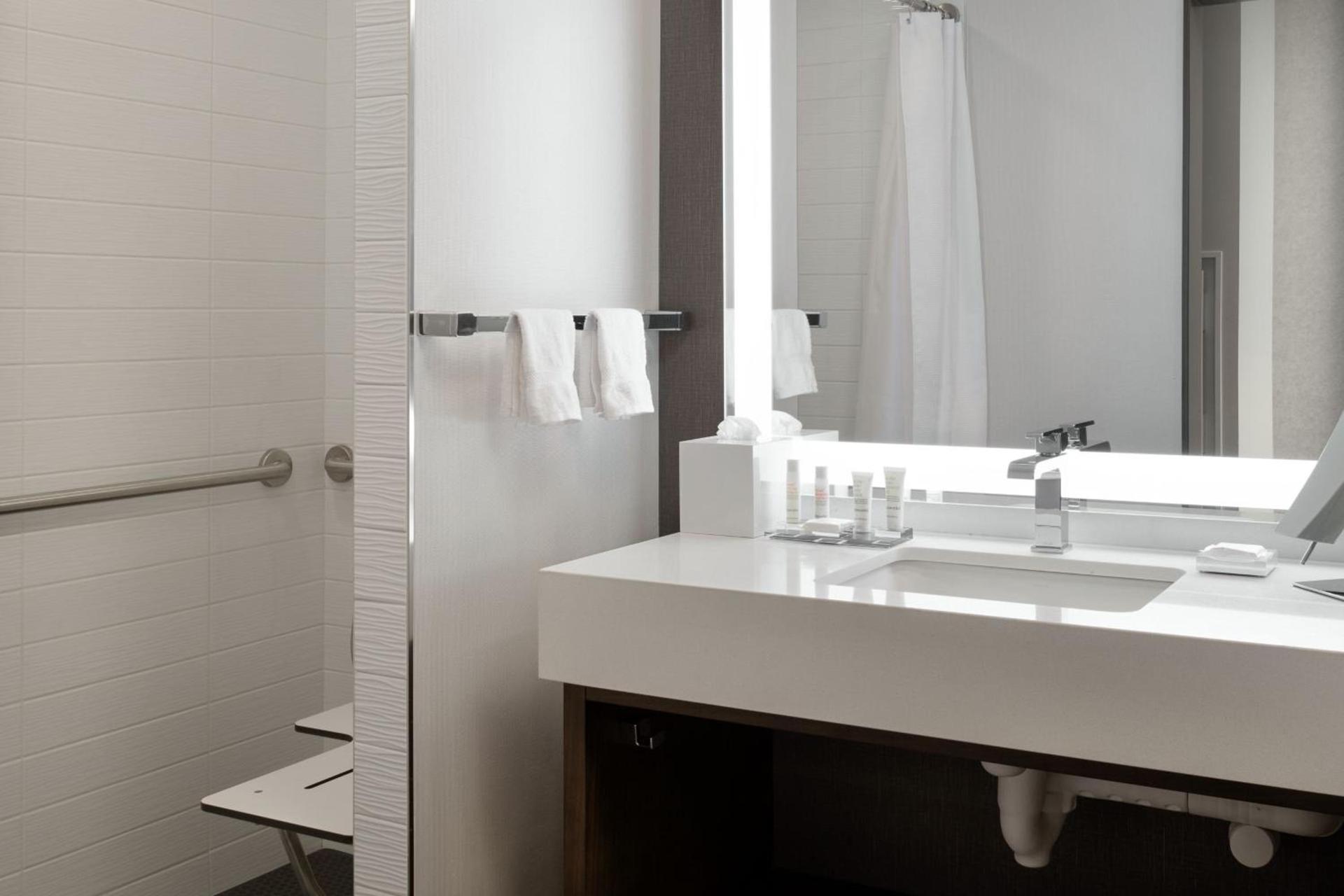 Marriott Tacoma Downtown photo 27