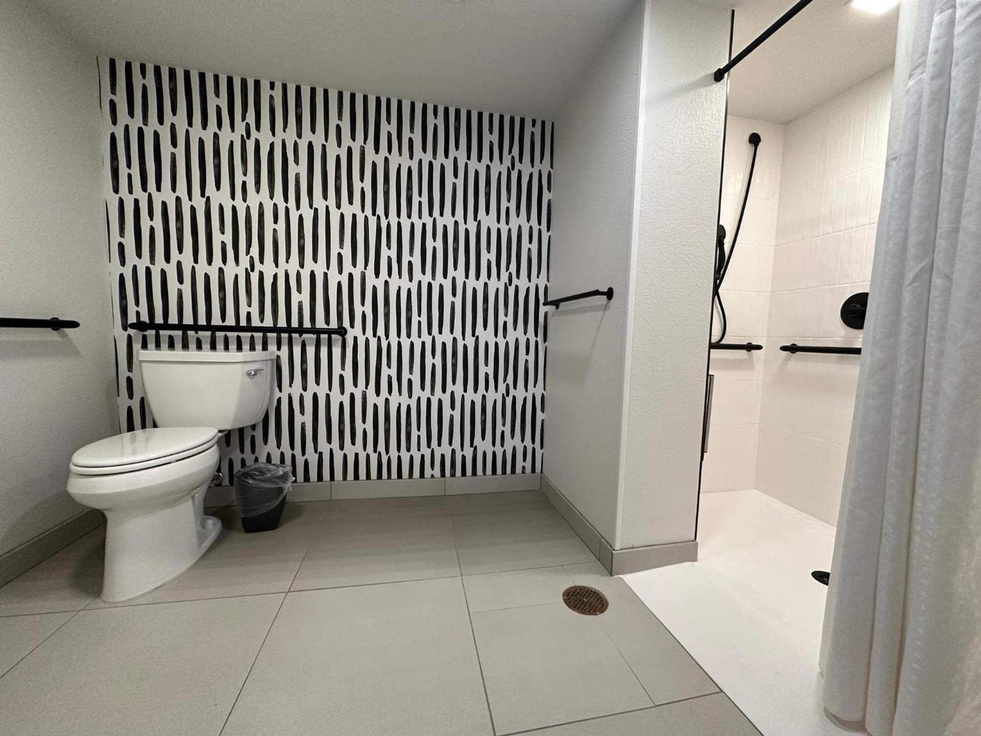 Atwell Suites Austin Airport by IHG photo 31