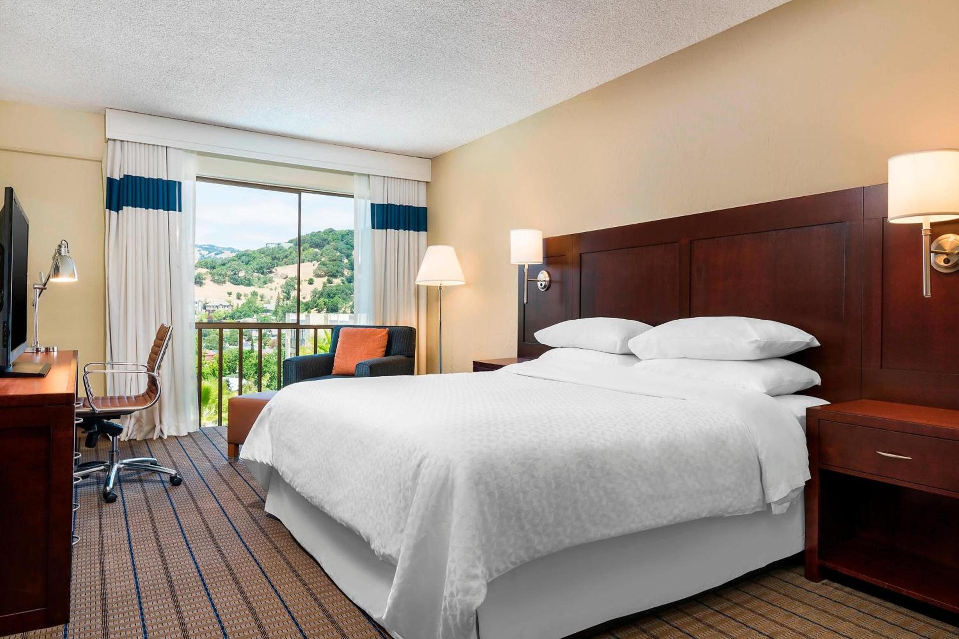 Marin Hilltop Hotel photo 22