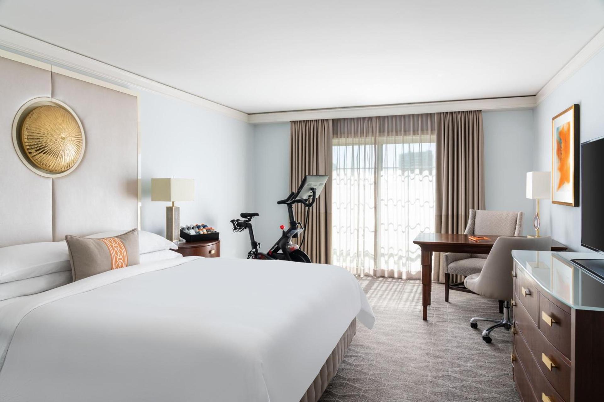 The Ritz-Carlton, Marina del Rey photo 11