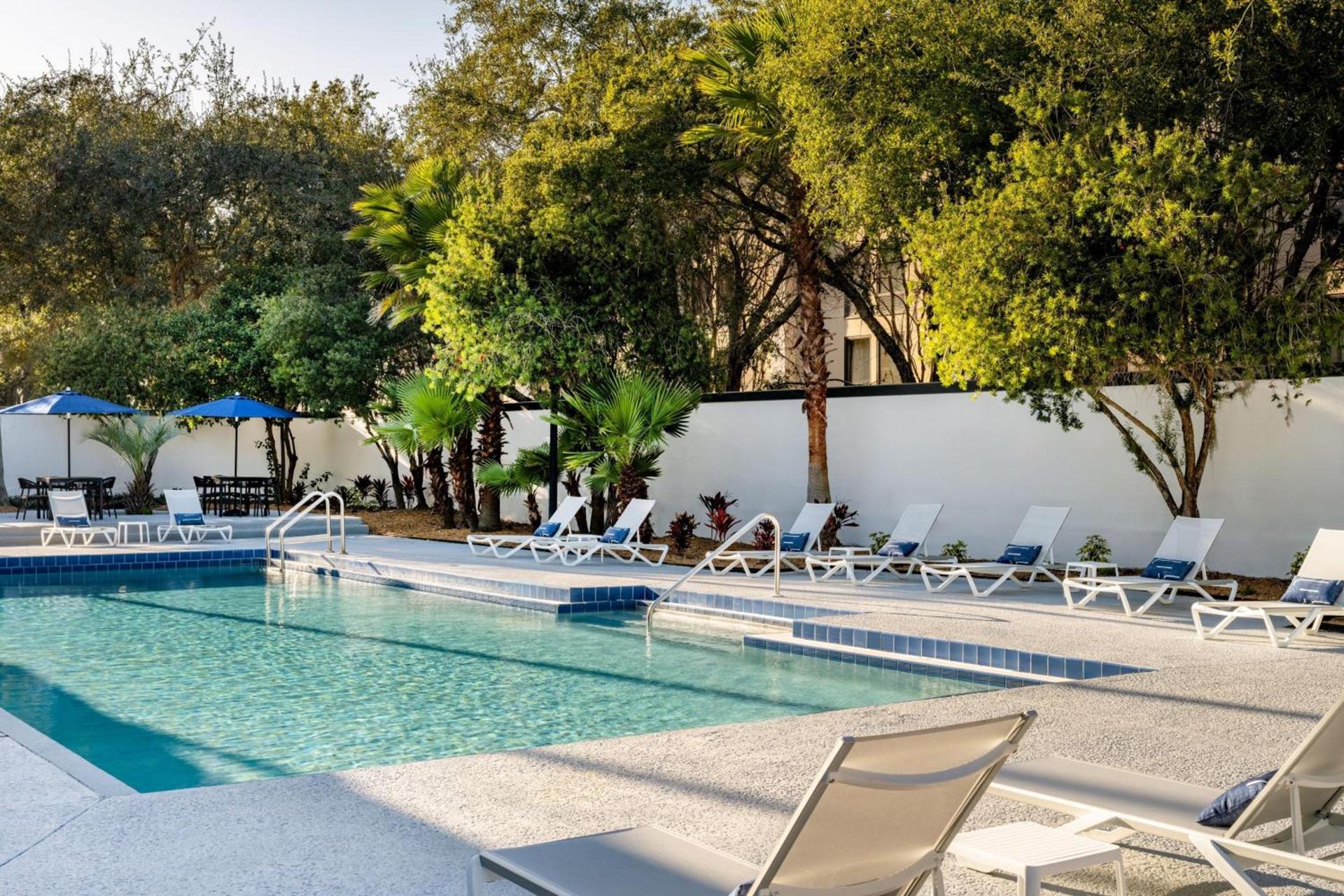 Delta Hotels by Marriott Jacksonville Deerwood photo 48
