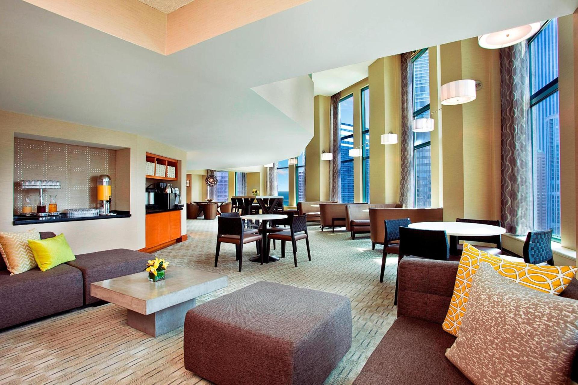 Sheraton Grand Chicago Riverwalk photo 89
