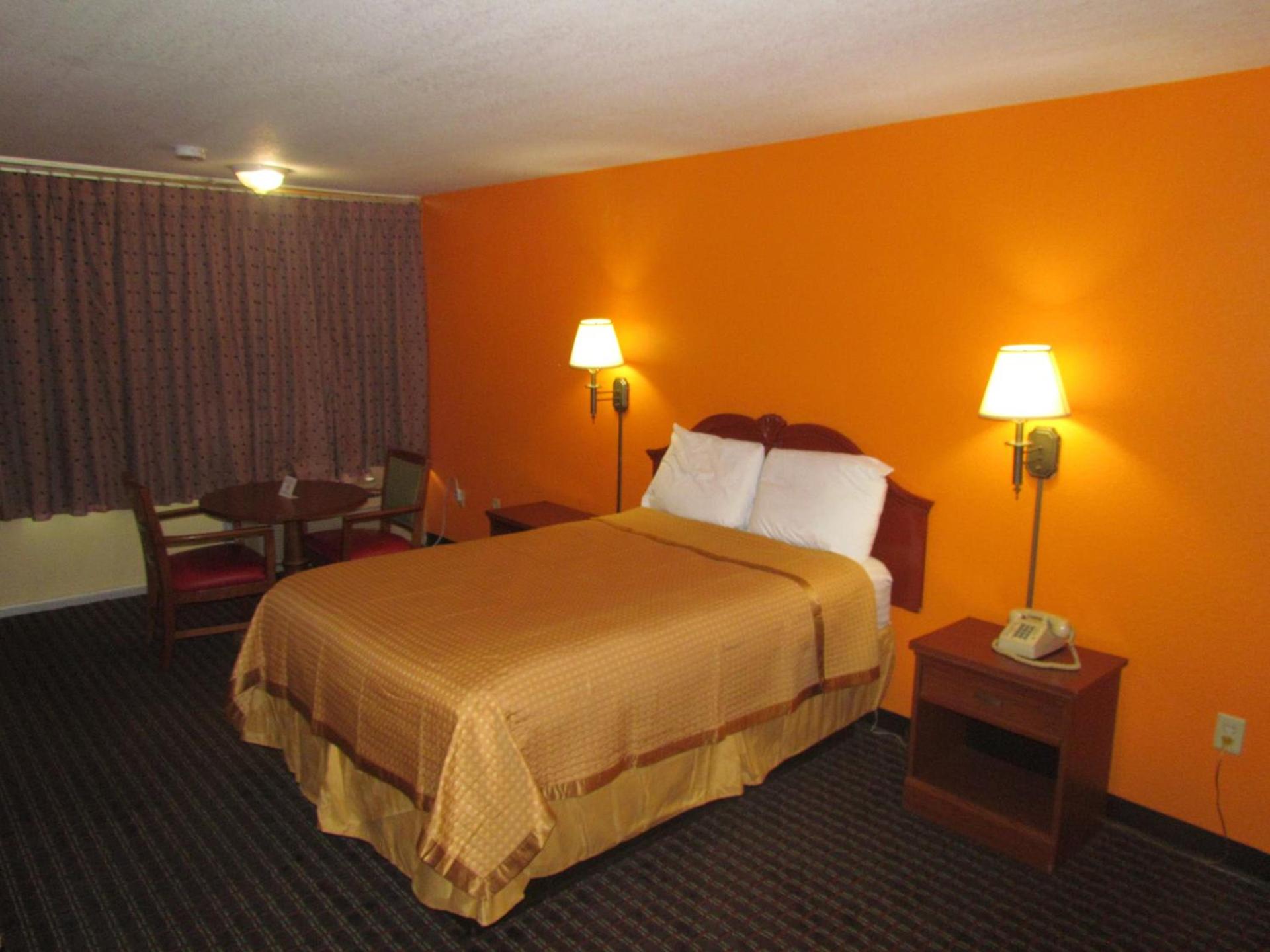 Red Carpet Inn - Augusta photo 28